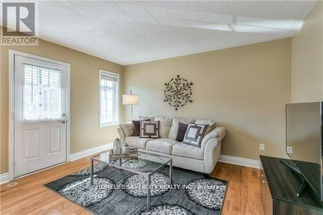 3049 Dewridge Avenue, Oakville, Ontario  L6M 5H9 - Photo 5 - W13004276