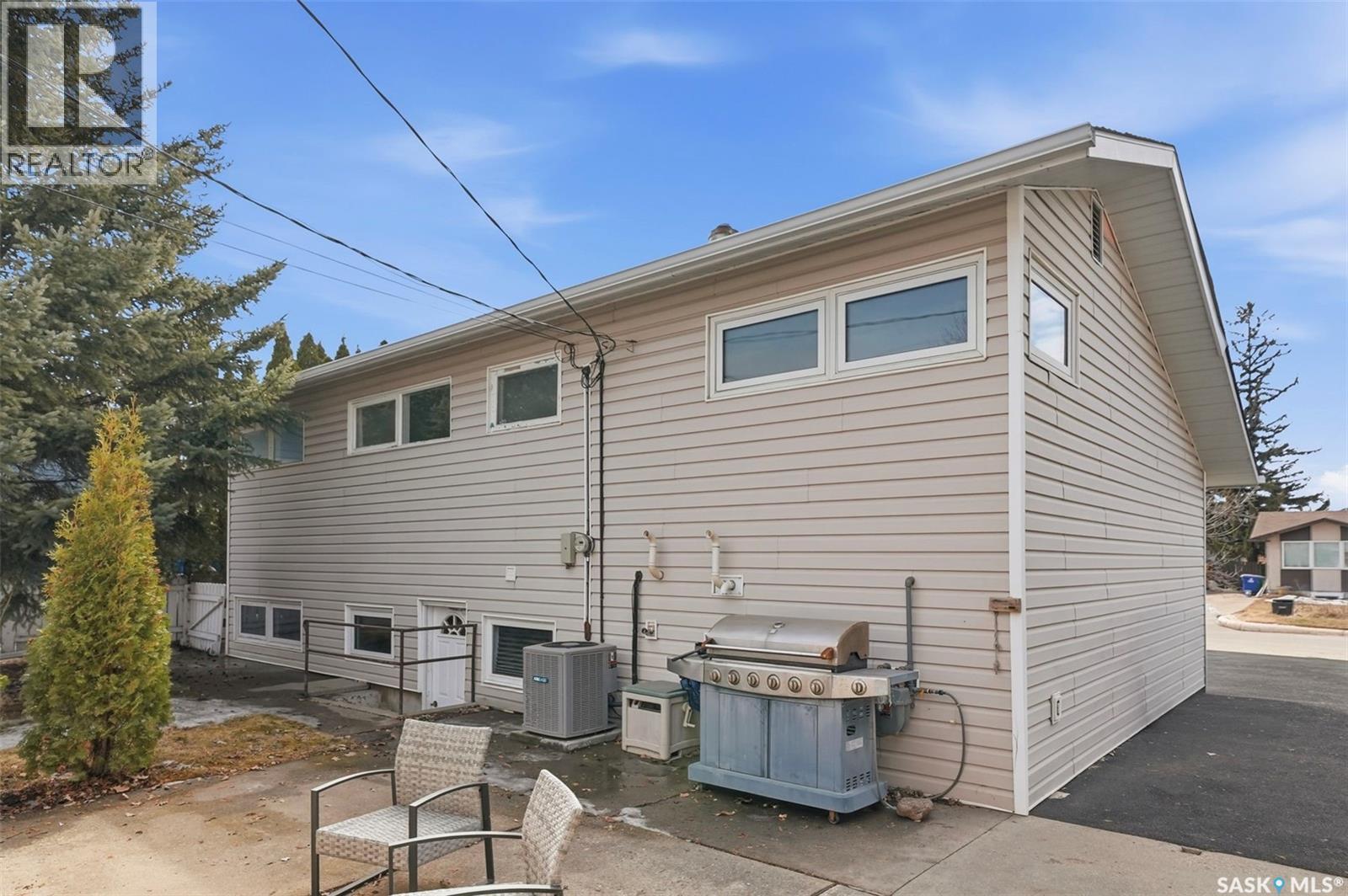 27 Lindsay Drive, Saskatoon, Saskatchewan  S7H 3E2 - Photo 32 - SK032920