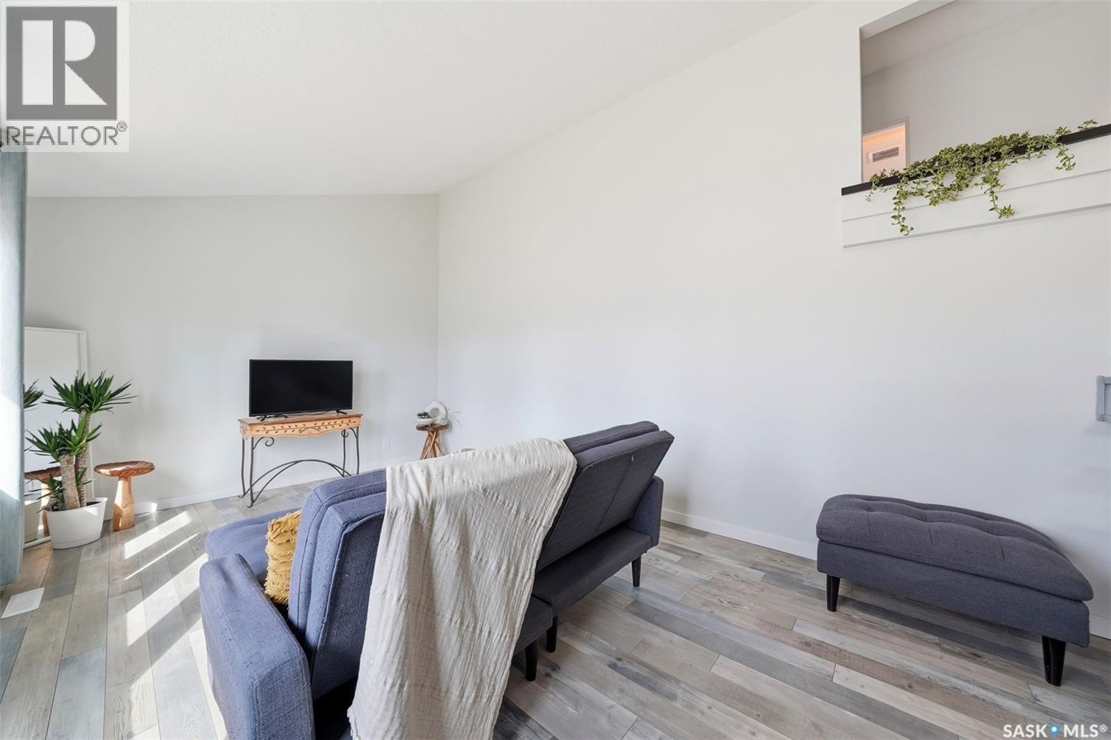 27 Lindsay Drive, Saskatoon, Saskatchewan  S7H 3E2 - Photo 8 - SK032920