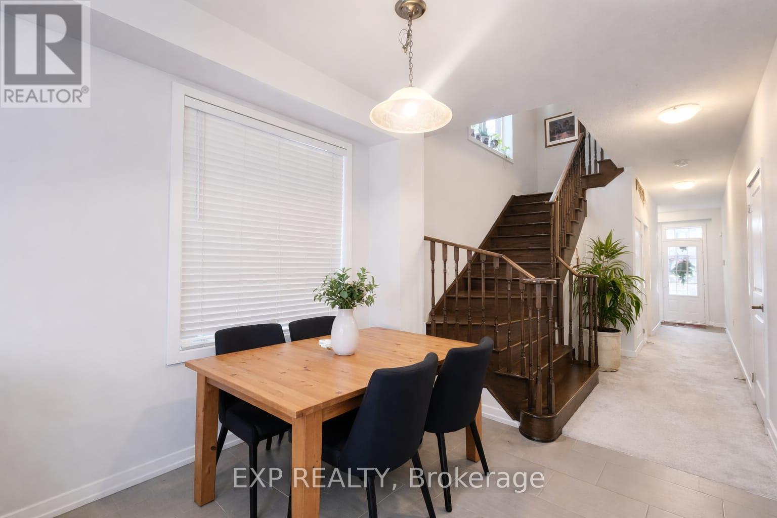 40 Patterson Drive, Haldimand, Ontario  N3W 0B8 - Photo 3 - X13004302