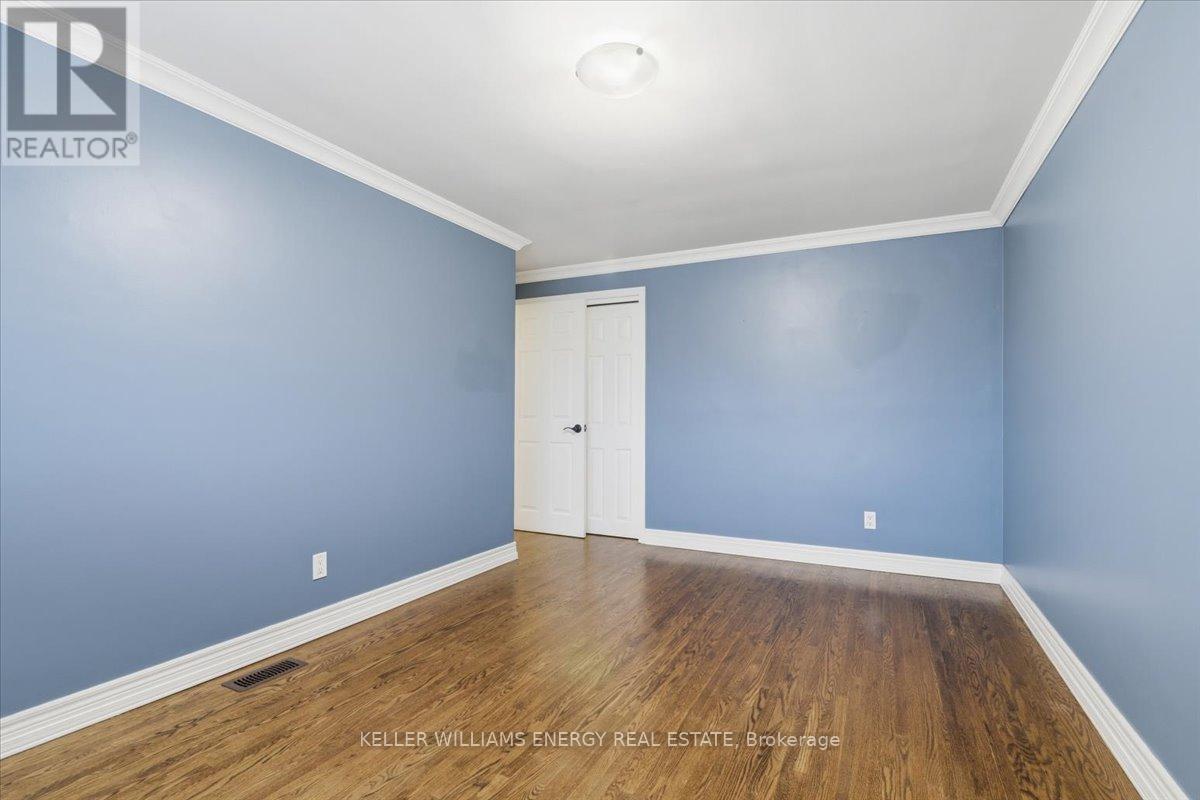 317 Central Park Boulevard N, Oshawa, Ontario  L1G 5Z5 - Photo 10 - E13004358