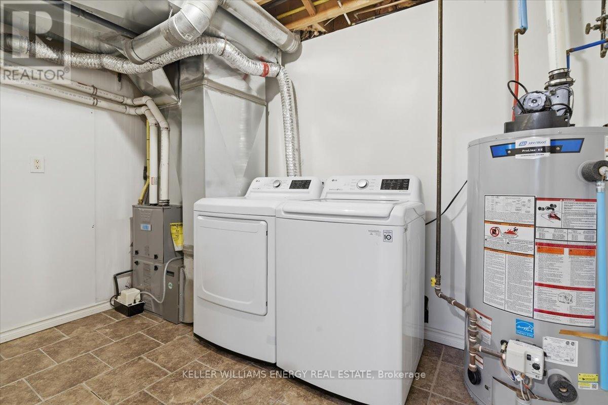 317 Central Park Boulevard N, Oshawa, Ontario  L1G 5Z5 - Photo 19 - E13004358