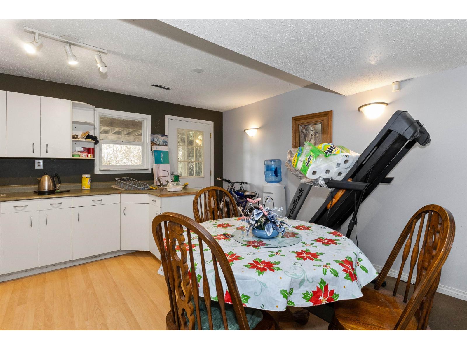 2121 Guilford Drive, Abbotsford, British Columbia  V2S 4Z3 - Photo 20 - R3111919