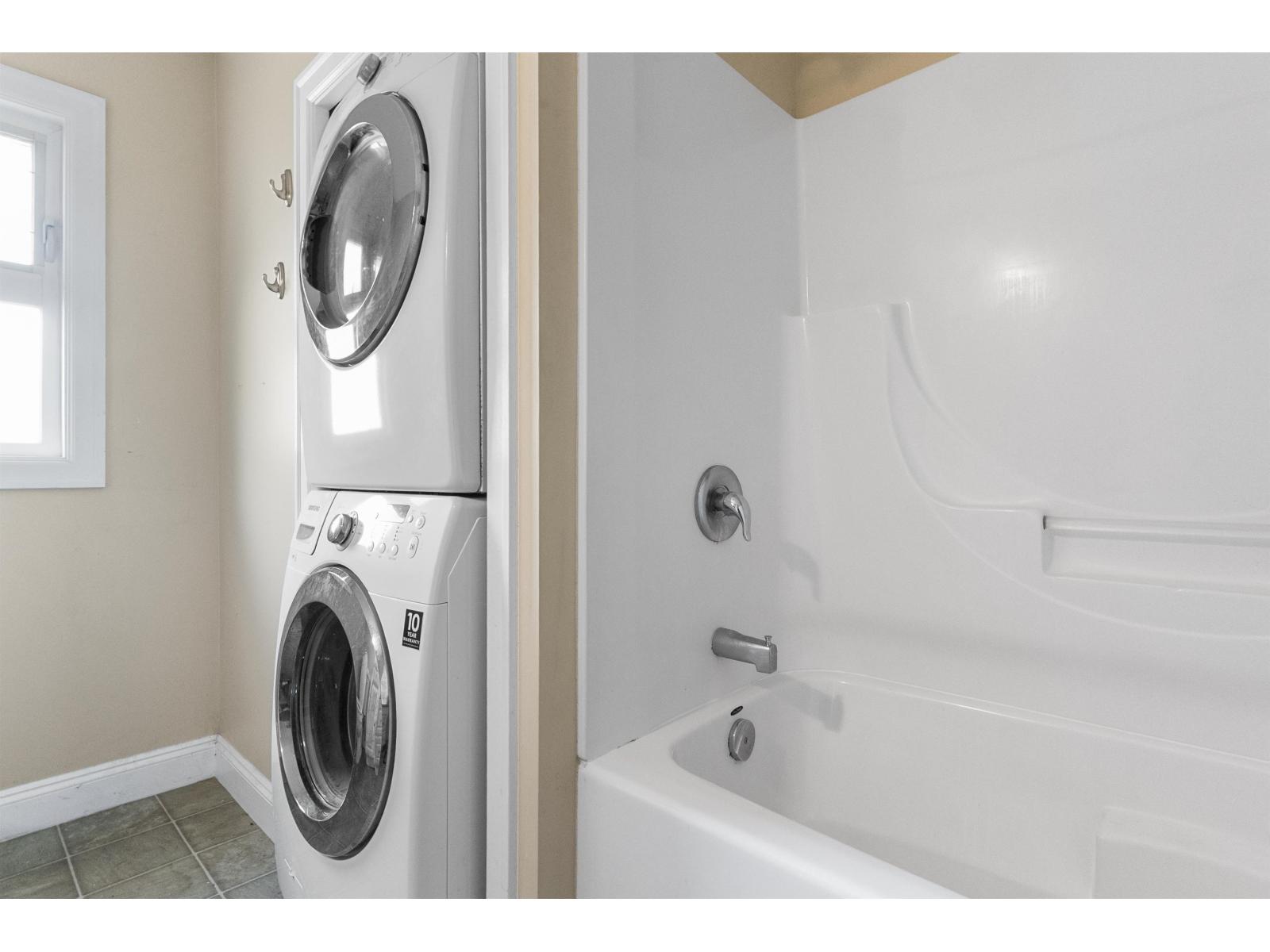 2121 Guilford Drive, Abbotsford, British Columbia  V2S 4Z3 - Photo 12 - R3111919