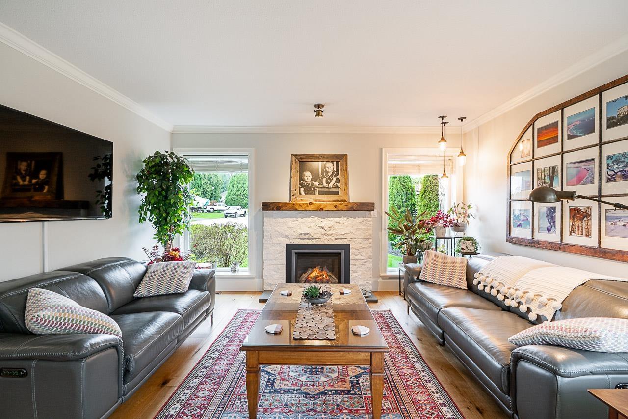 15464 60a Avenue, Surrey, British Columbia V3S 7H6 - Photo 5 - R3111648