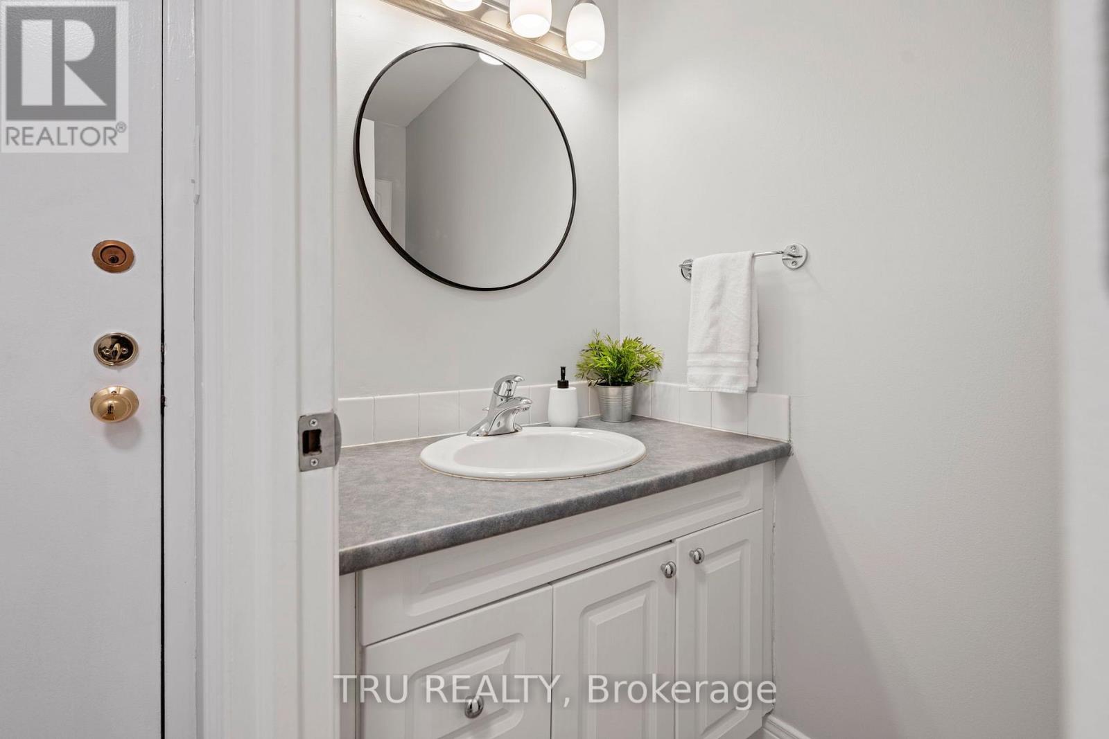 256 Hoylake Crescent, Ottawa, Ontario  K1E 2M8 - Photo 20 - X13004376