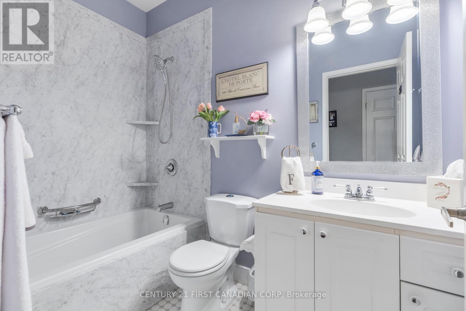 Photo 10 of 33 for 1 - 205 North Centre Road