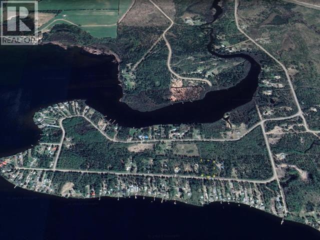 JARDINE ROAD, Cluculz Lake, British Columbia