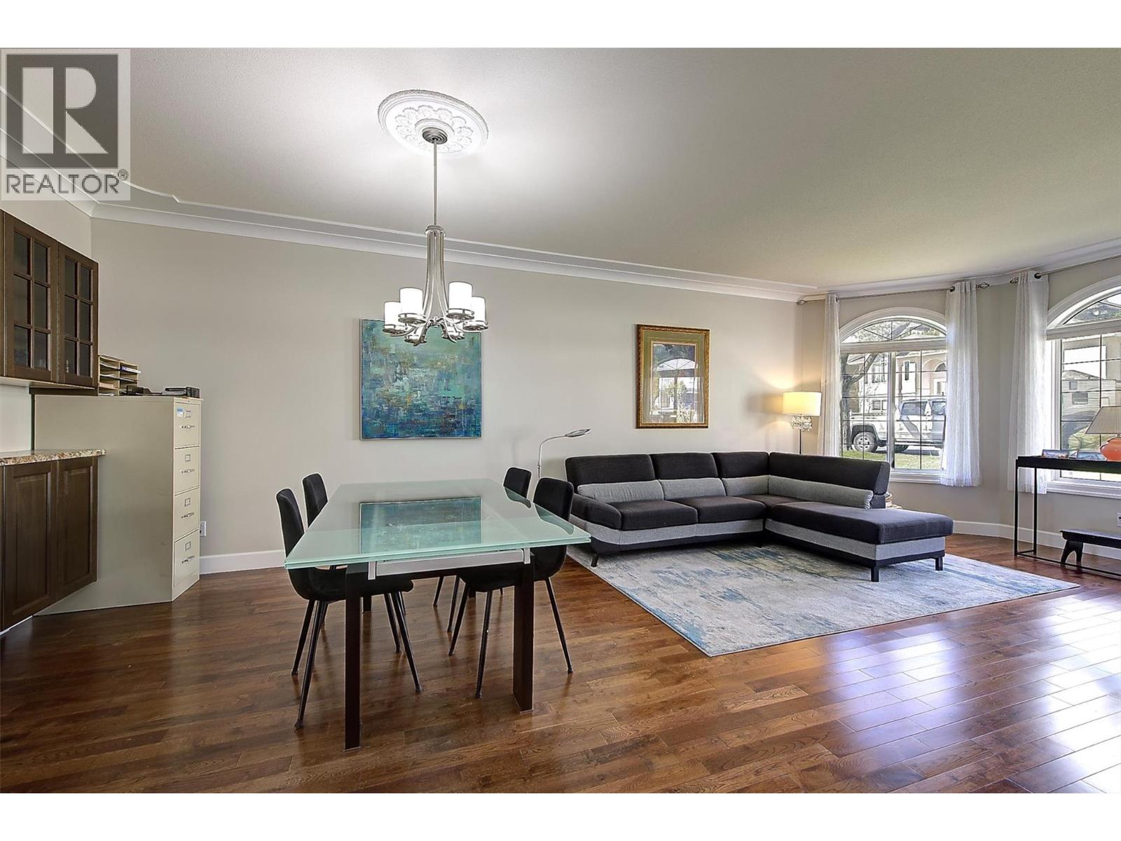 573 Spruceview Place N Kelowna, BC V1V1S7_6