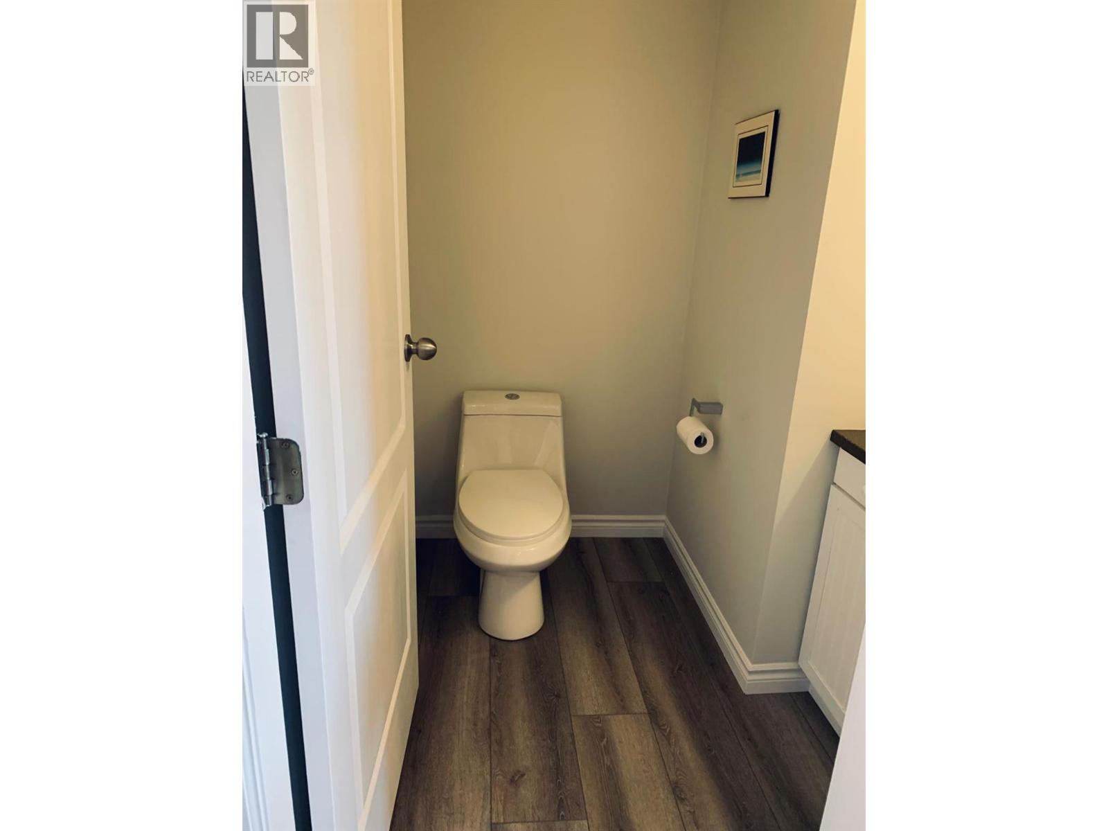 573 Spruceview Place N Kelowna, BC V1V1S7_50