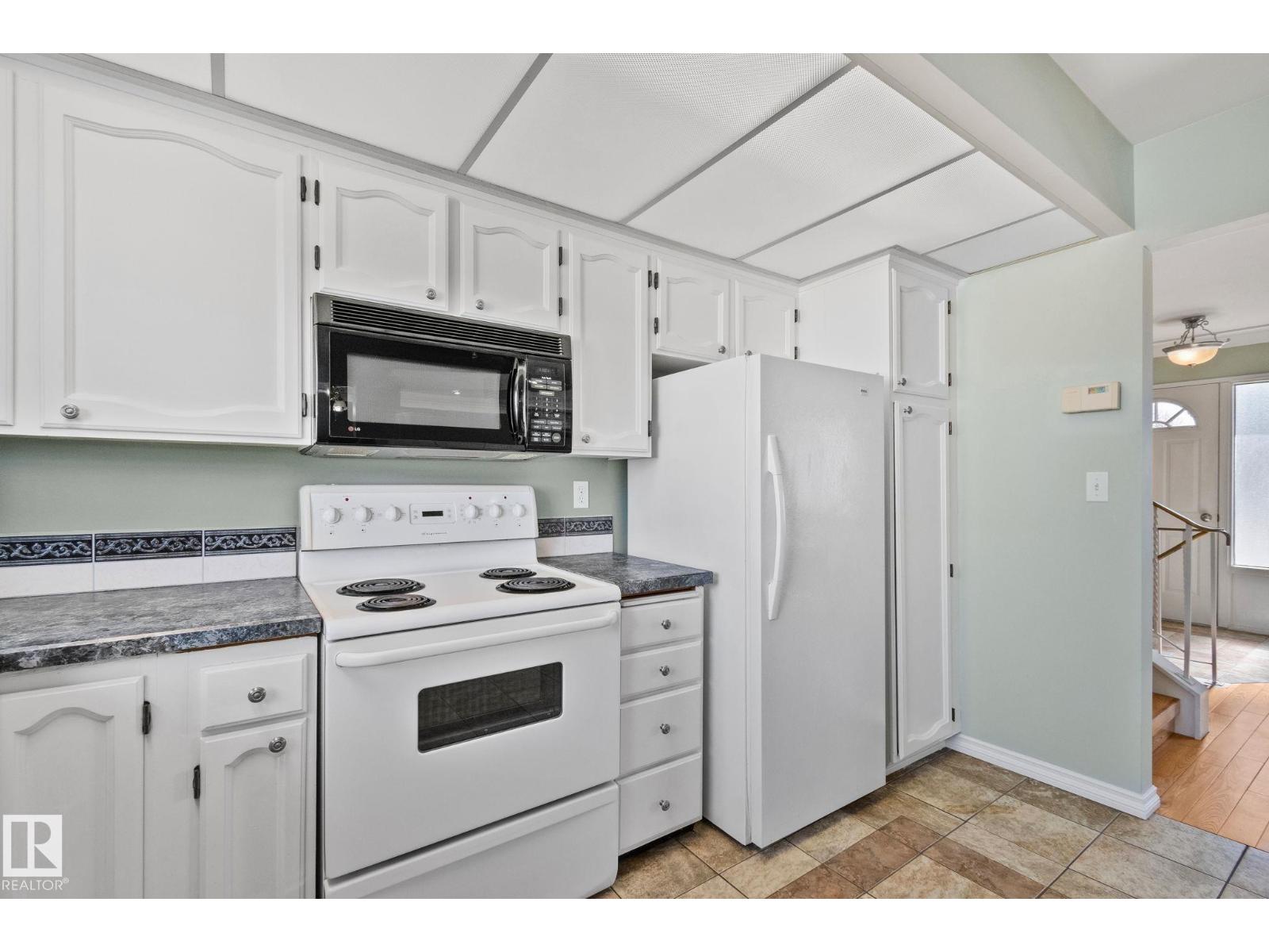 2016 138 Av Nw, Edmonton, Alberta  T5Y 1K6 - Photo 14 - E4482462