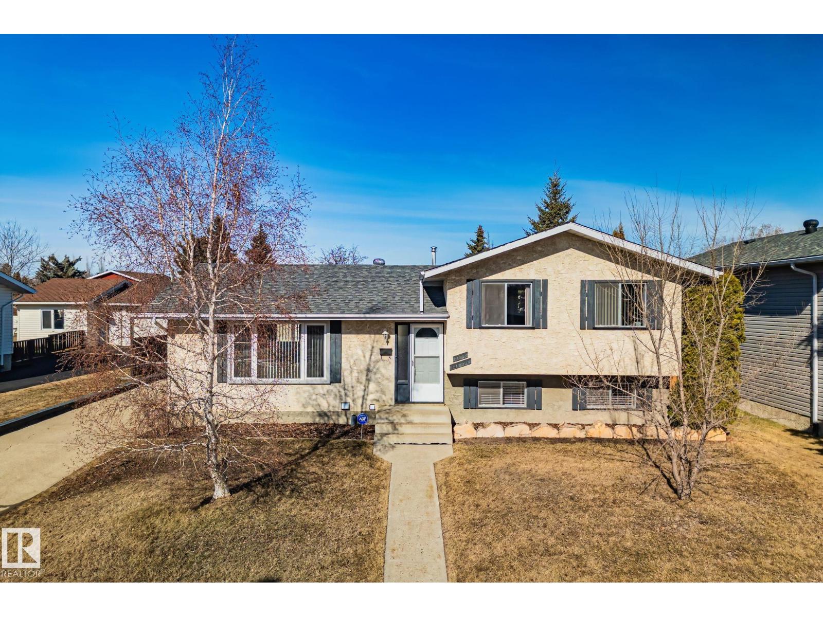 2016 138 Av Nw, Edmonton, Alberta  T5Y 1K6 - Photo 2 - E4482462