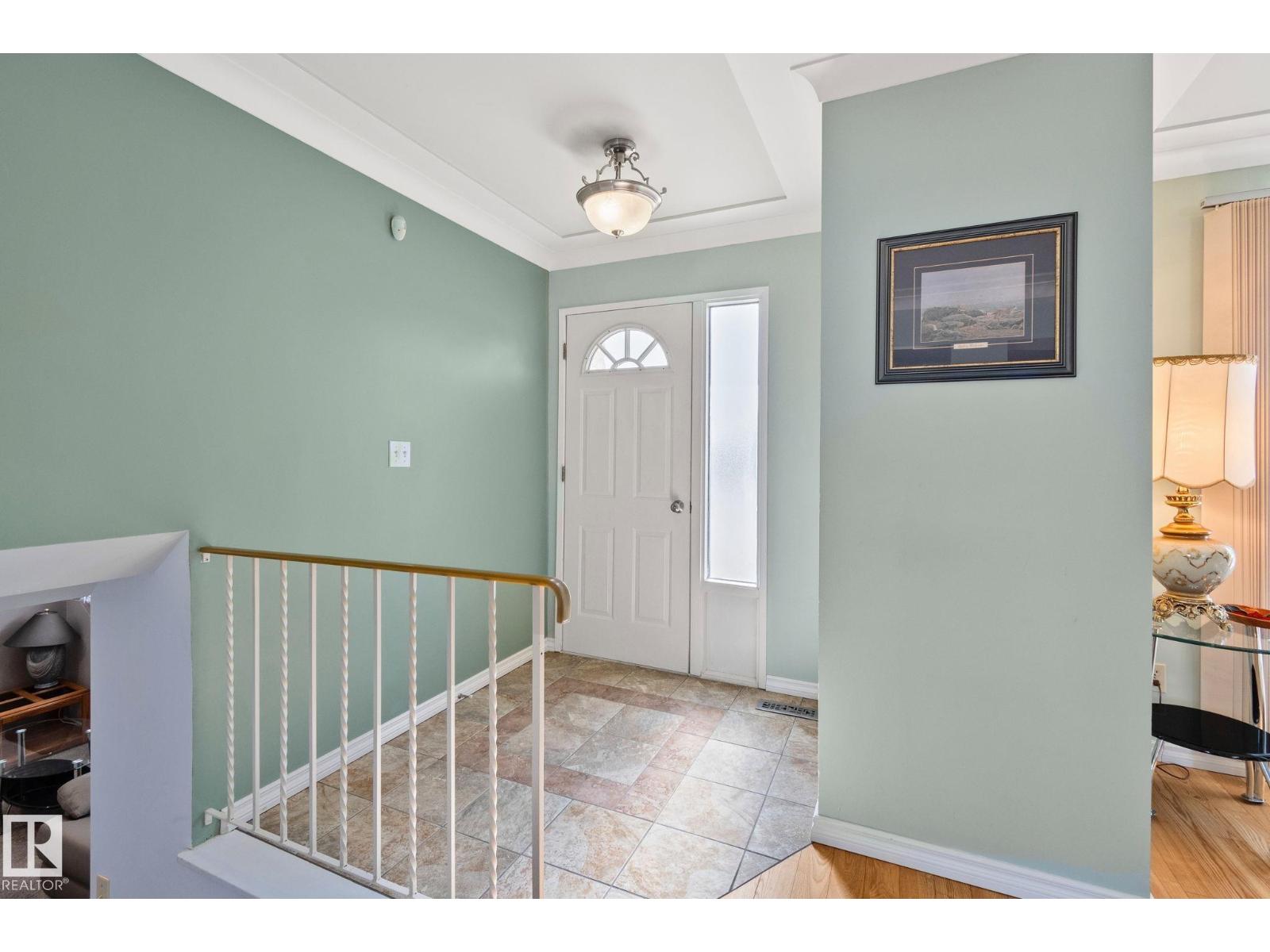 2016 138 Av Nw, Edmonton, Alberta  T5Y 1K6 - Photo 3 - E4482462