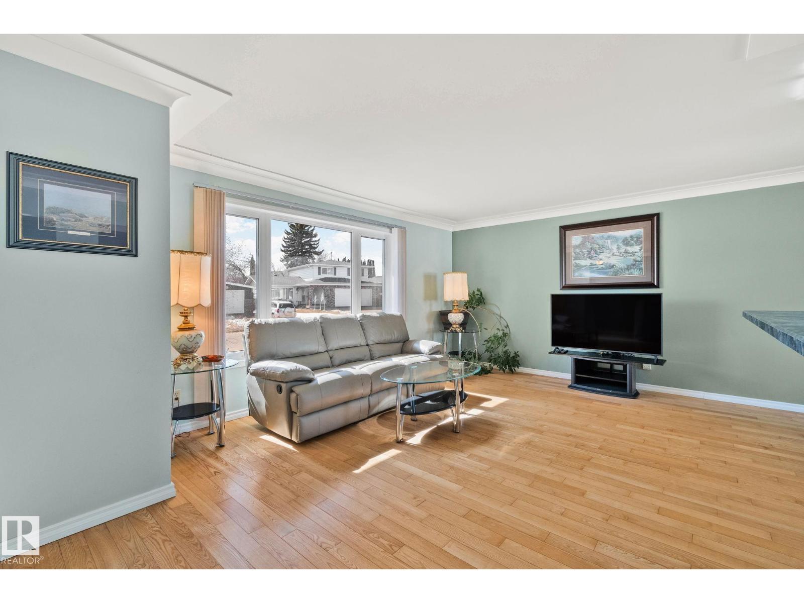 2016 138 Av Nw, Edmonton, Alberta  T5Y 1K6 - Photo 5 - E4482462