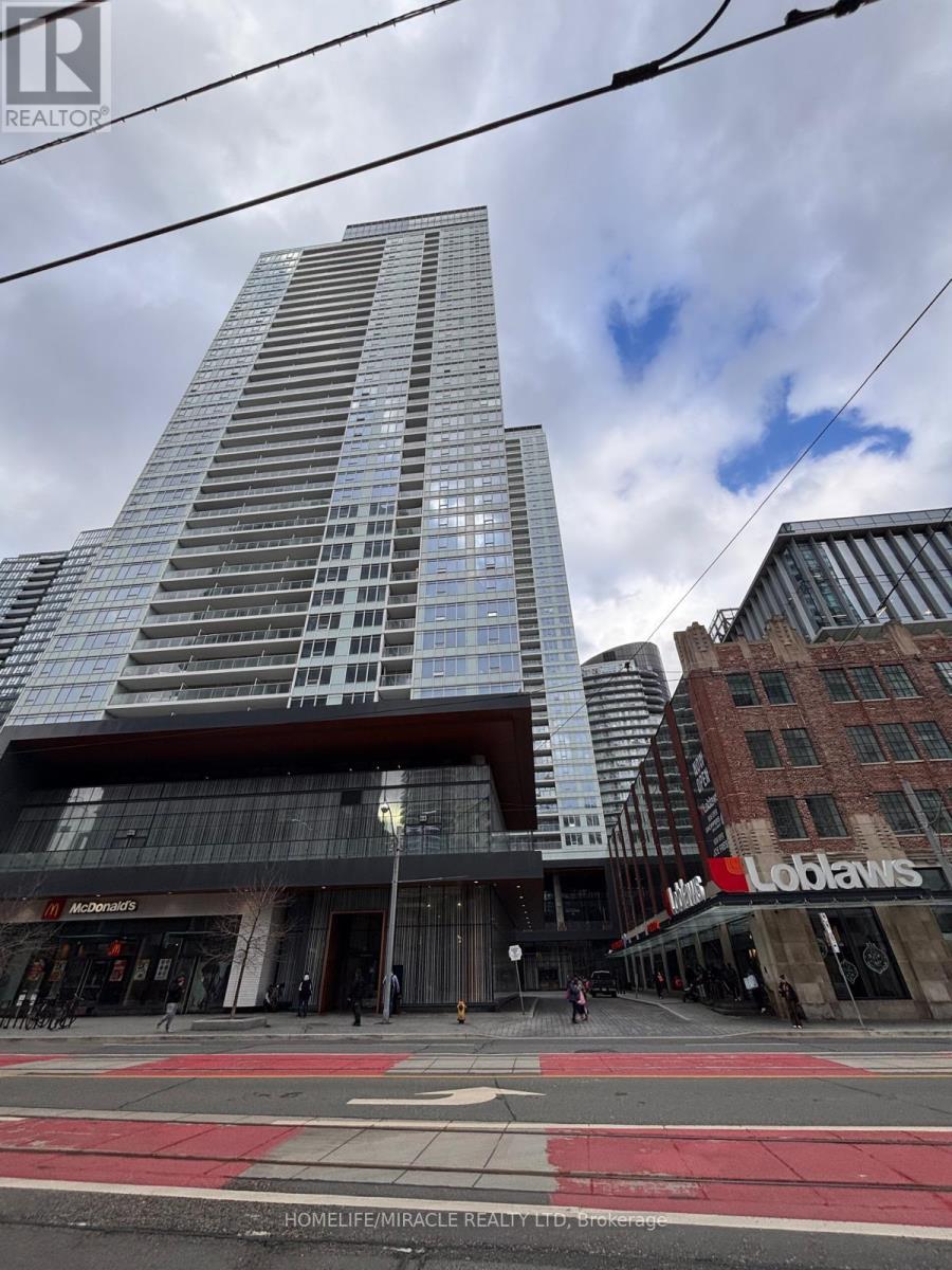 712 - 19 Bathurst Street, Toronto, Ontario  M5V 0N2 - Photo 2 - C13004338