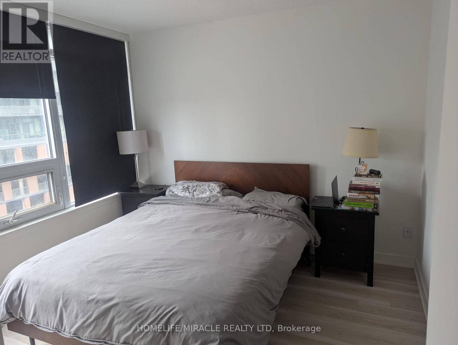 712 - 19 Bathurst Street, Toronto, Ontario  M5V 0N2 - Photo 4 - C13004338