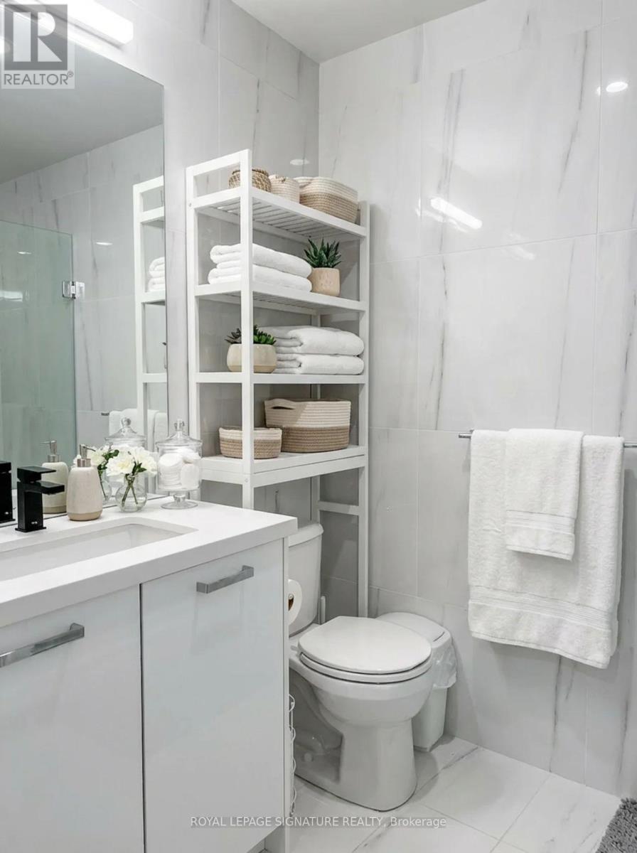 1714 - 195 Mccaul Street, Toronto, Ontario  M5T 0E5 - Photo 5 - C13004396