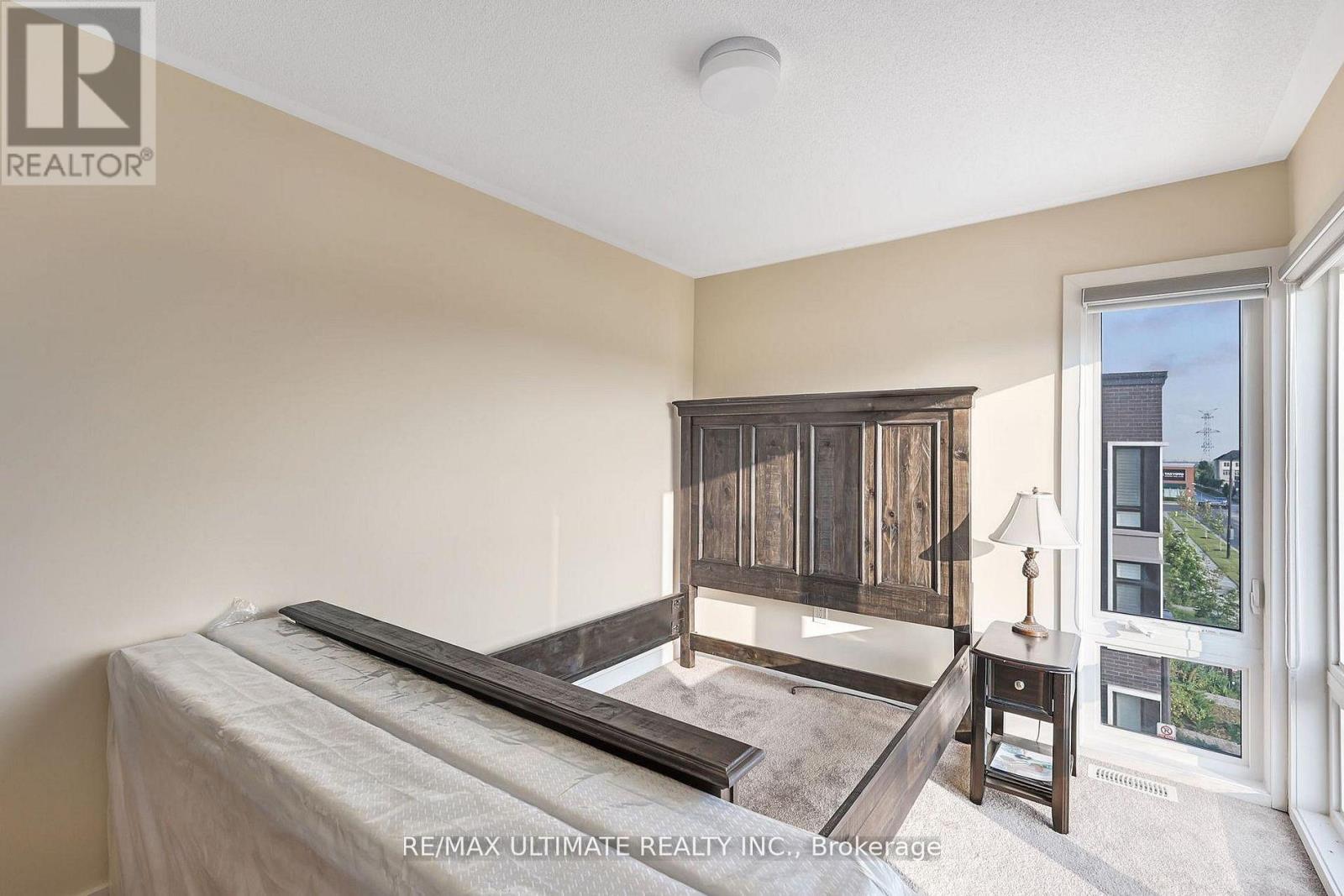 2632 Castlegate Crossing Drive, Pickering, Ontario  L1X 0H6 - Photo 8 - E13004356