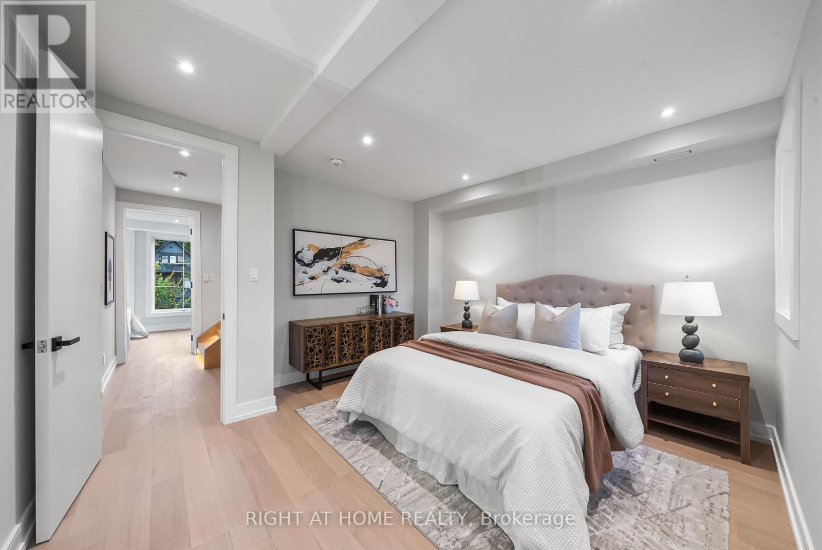 98 Dixon Avenue, Toronto, Ontario  M4L 1N7 - Photo 25 - E12918542