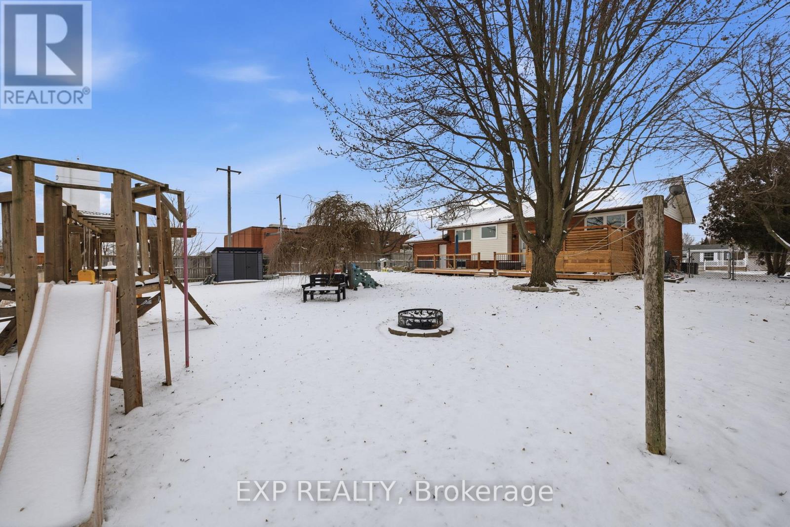 597 Gold Street, Warwick, Ontario N0M 2S0 - Photo 40 - X12864380