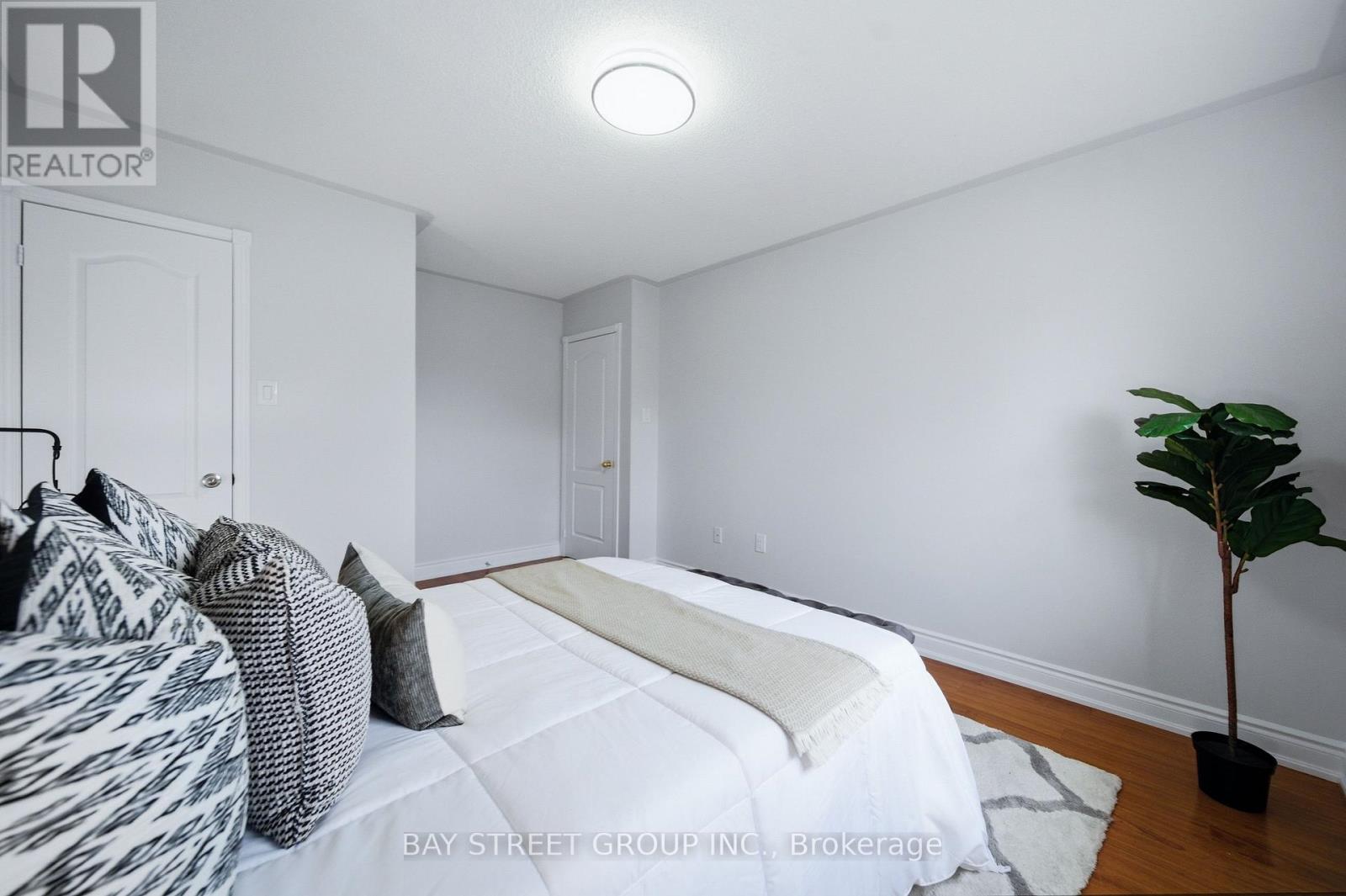 48 Heartleaf Crescent, Brampton, Ontario  L7A 2B7 - Photo 27 - W13004316