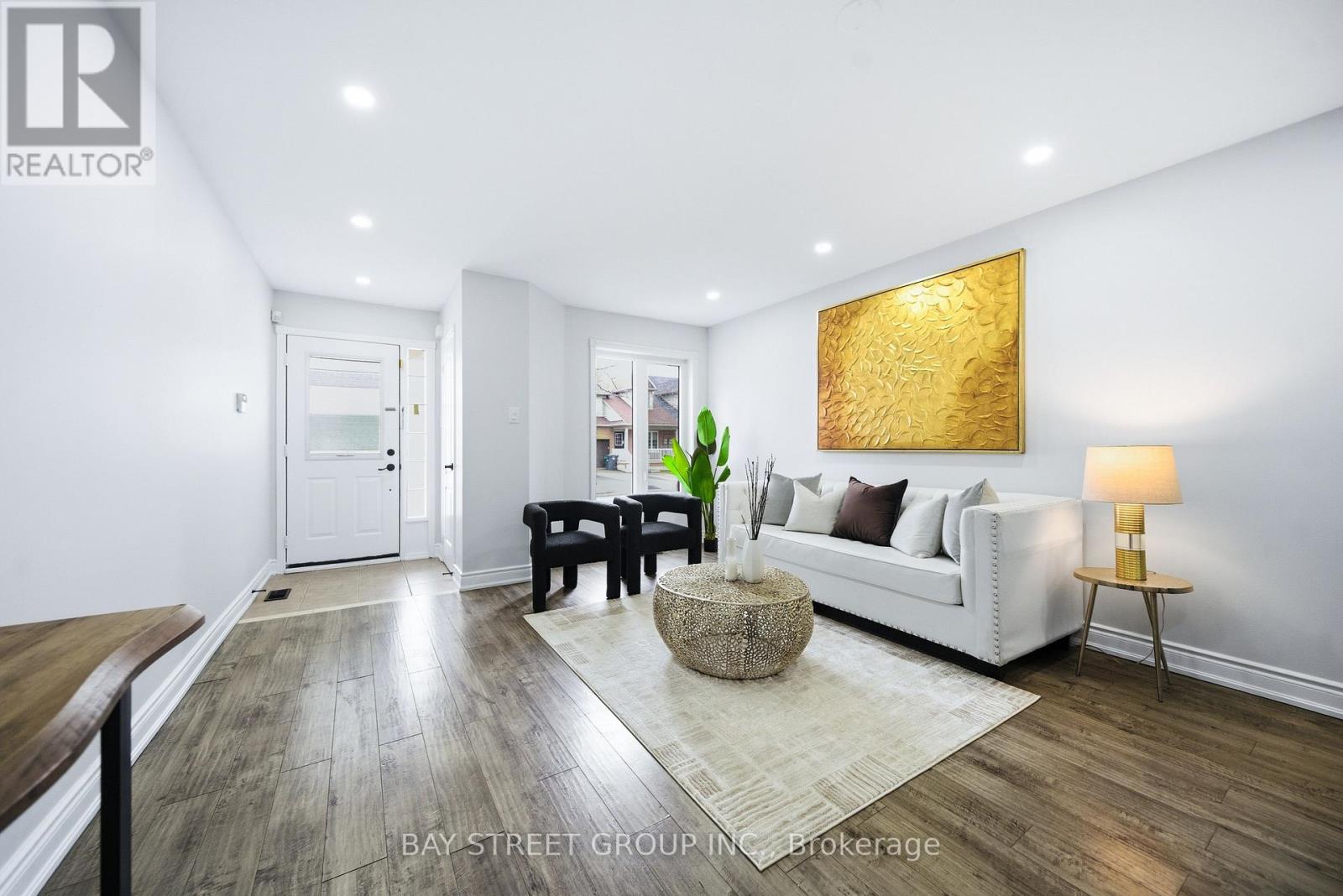 48 Heartleaf Crescent, Brampton, Ontario  L7A 2B7 - Photo 3 - W13004316