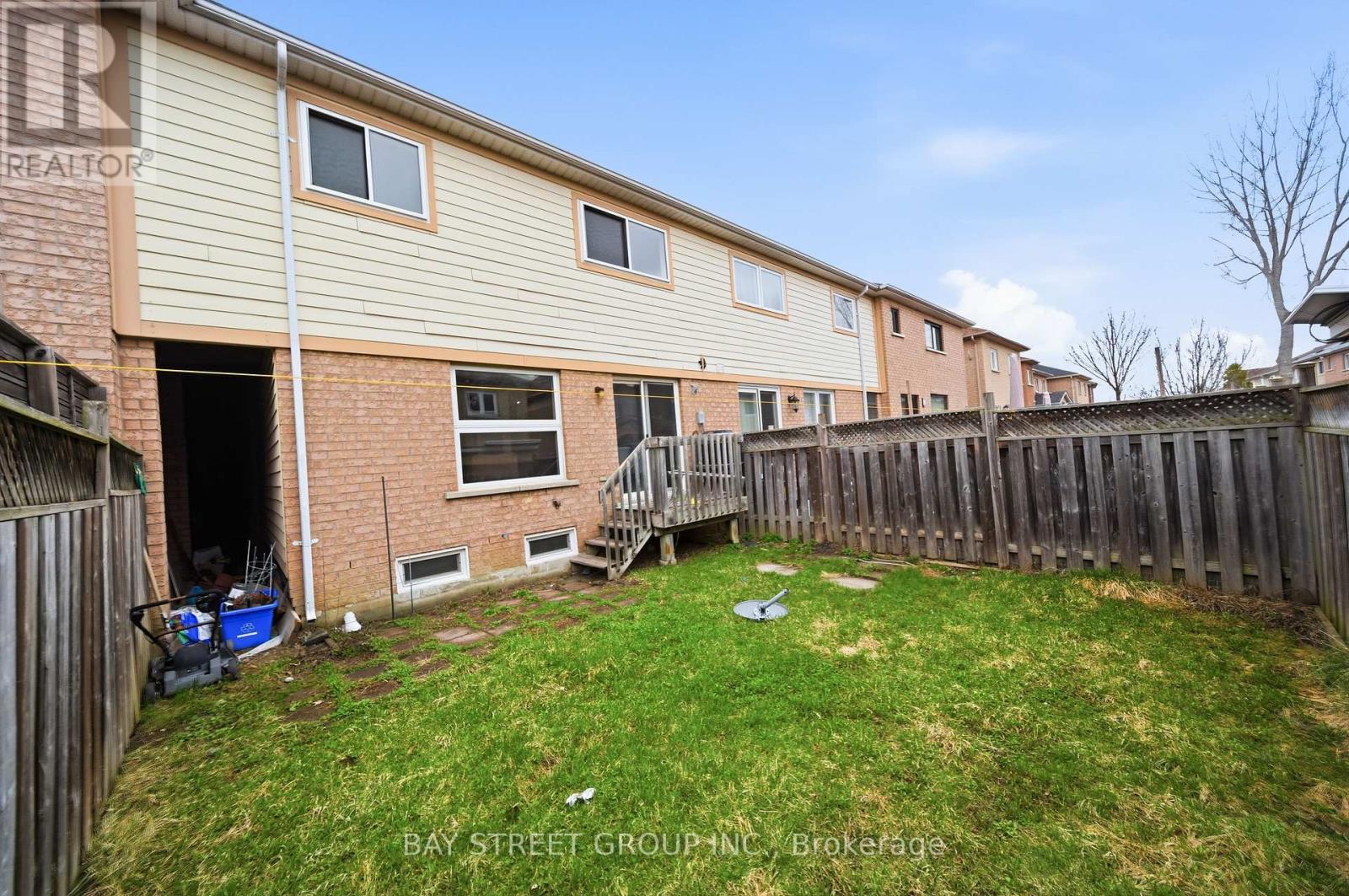 48 Heartleaf Crescent, Brampton, Ontario  L7A 2B7 - Photo 35 - W13004316