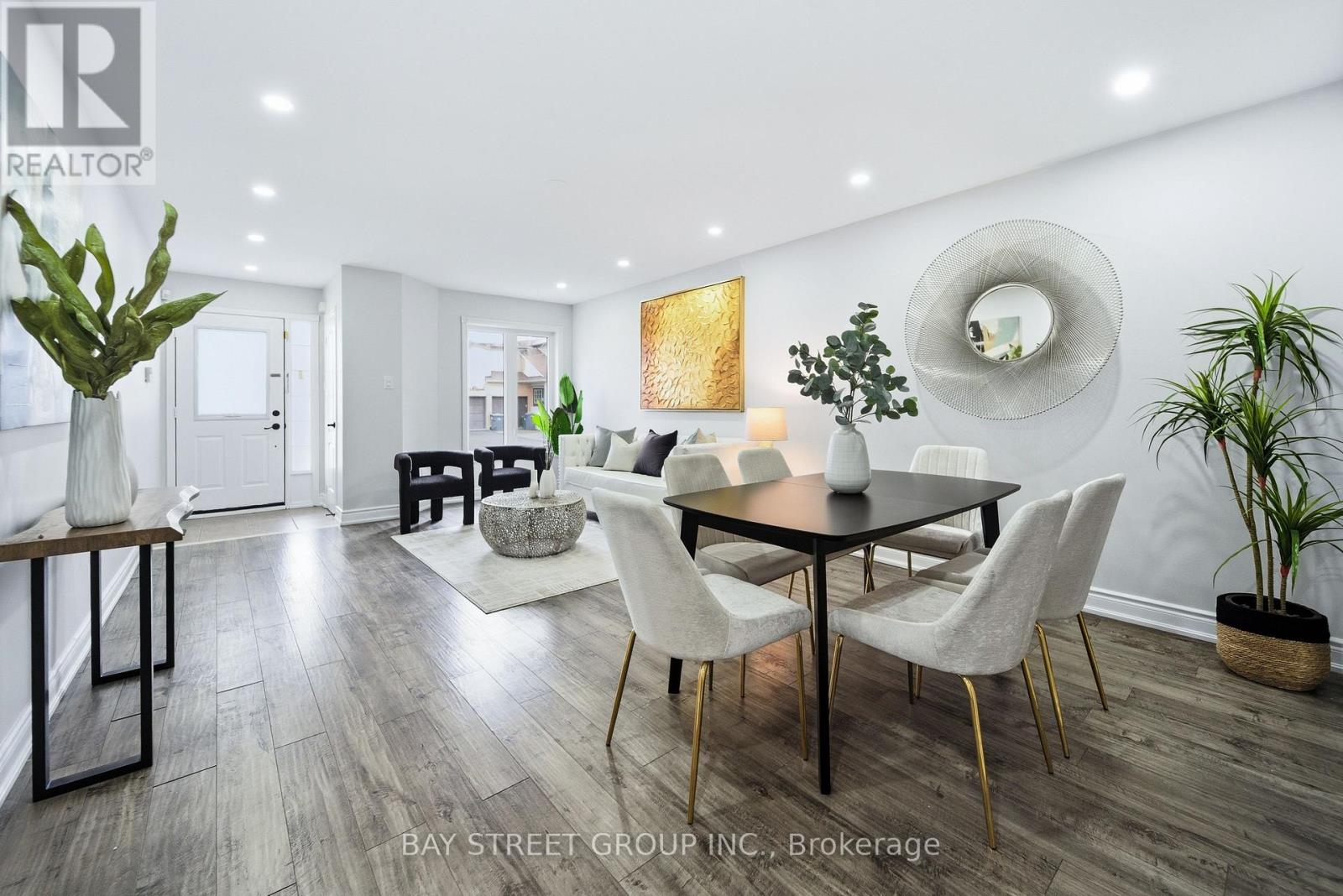 48 Heartleaf Crescent, Brampton, Ontario  L7A 2B7 - Photo 4 - W13004316