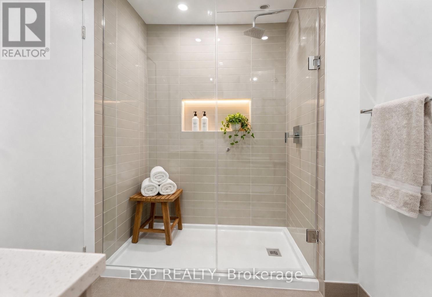 Unit 1406 - 430 Square One Drive, Mississauga, Ontario  L5B 0L6 - Photo 13 - W13004348