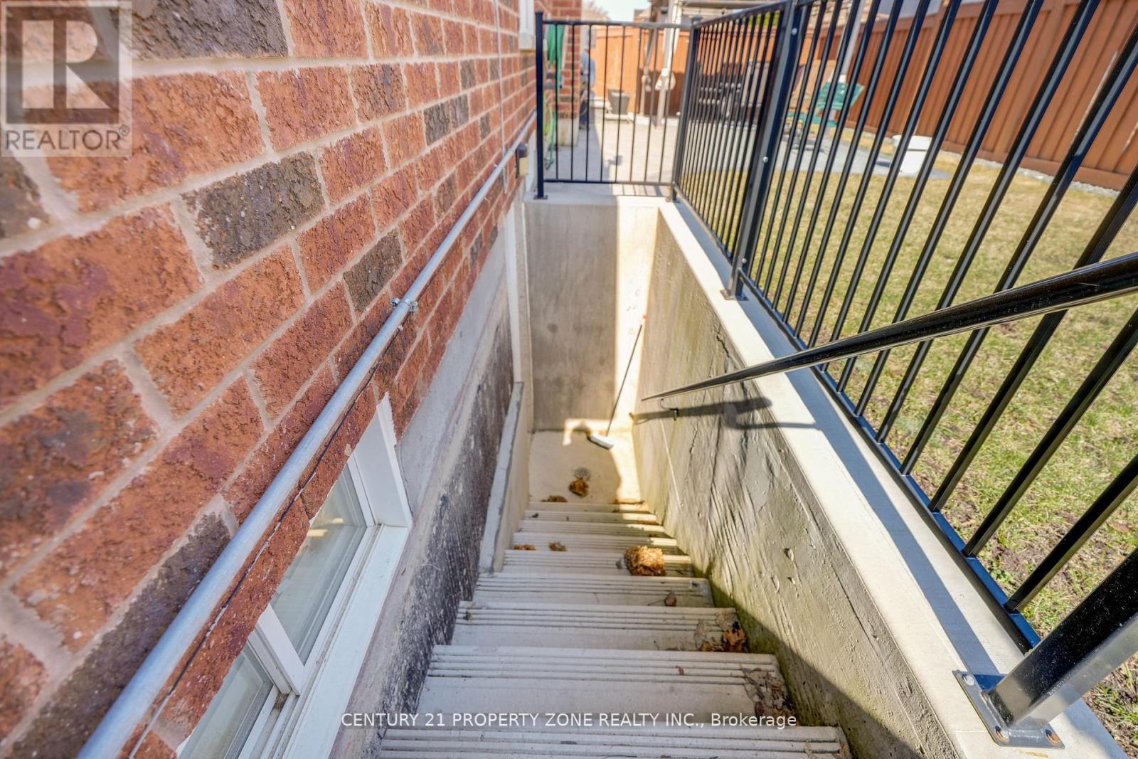 38 Castlegate Boulevard, Brampton, Ontario  L6P 2L3 - Photo 32 - W13004390