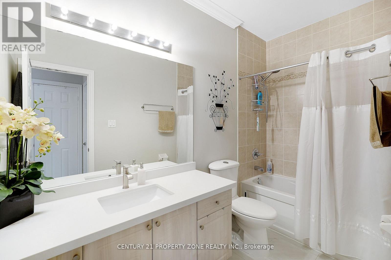 38 Castlegate Boulevard, Brampton, Ontario  L6P 2L3 - Photo 6 - W13004390