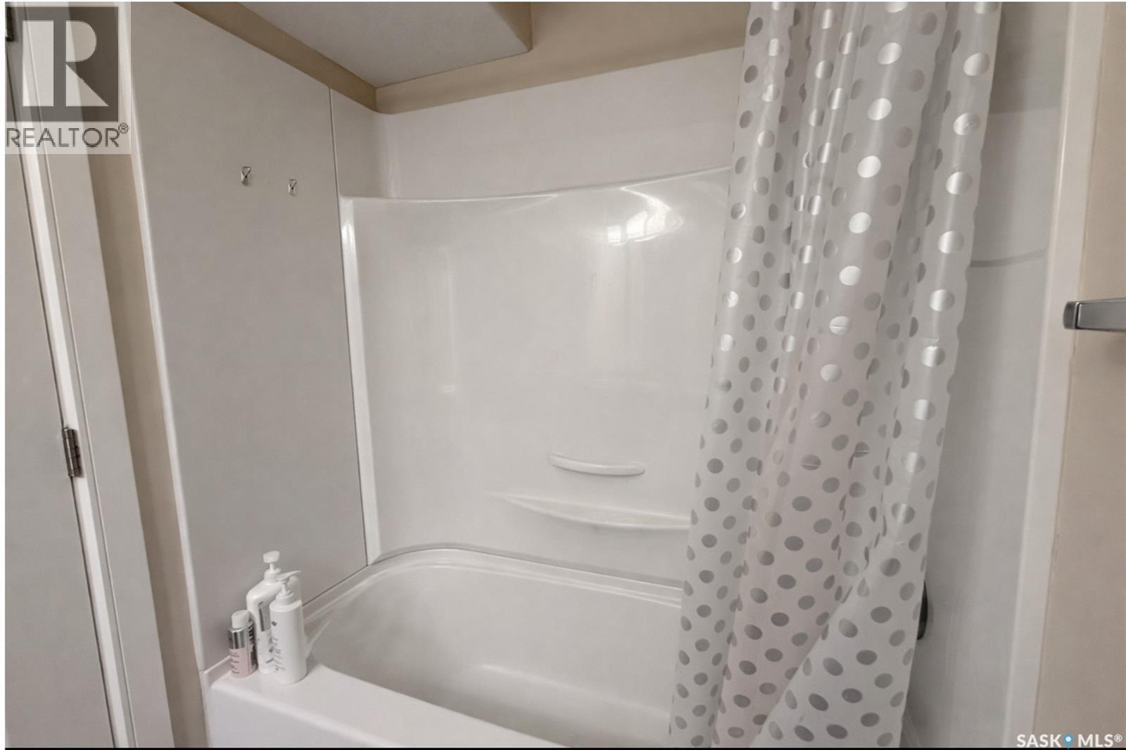 350 Marlatte Street, Saskatoon, Saskatchewan  S7W 0S7 - Photo 36 - SK033042