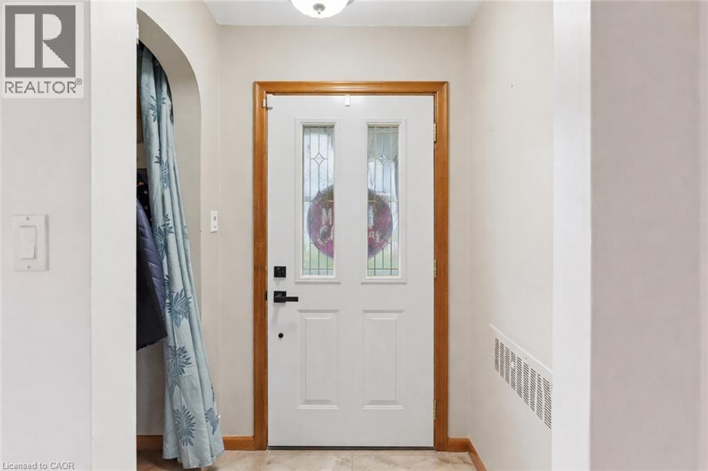 66 Richmond Street, Thorold, Ontario  L2V 3H1 - Photo 5 - 40820776