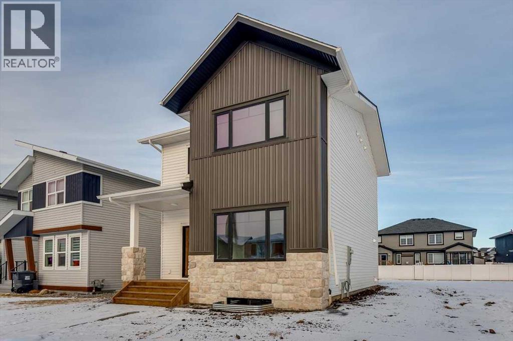 36 Memorial Parkway, Rural Red Deer County, Alberta  T4E 3B7 - Photo 3 - A2255569