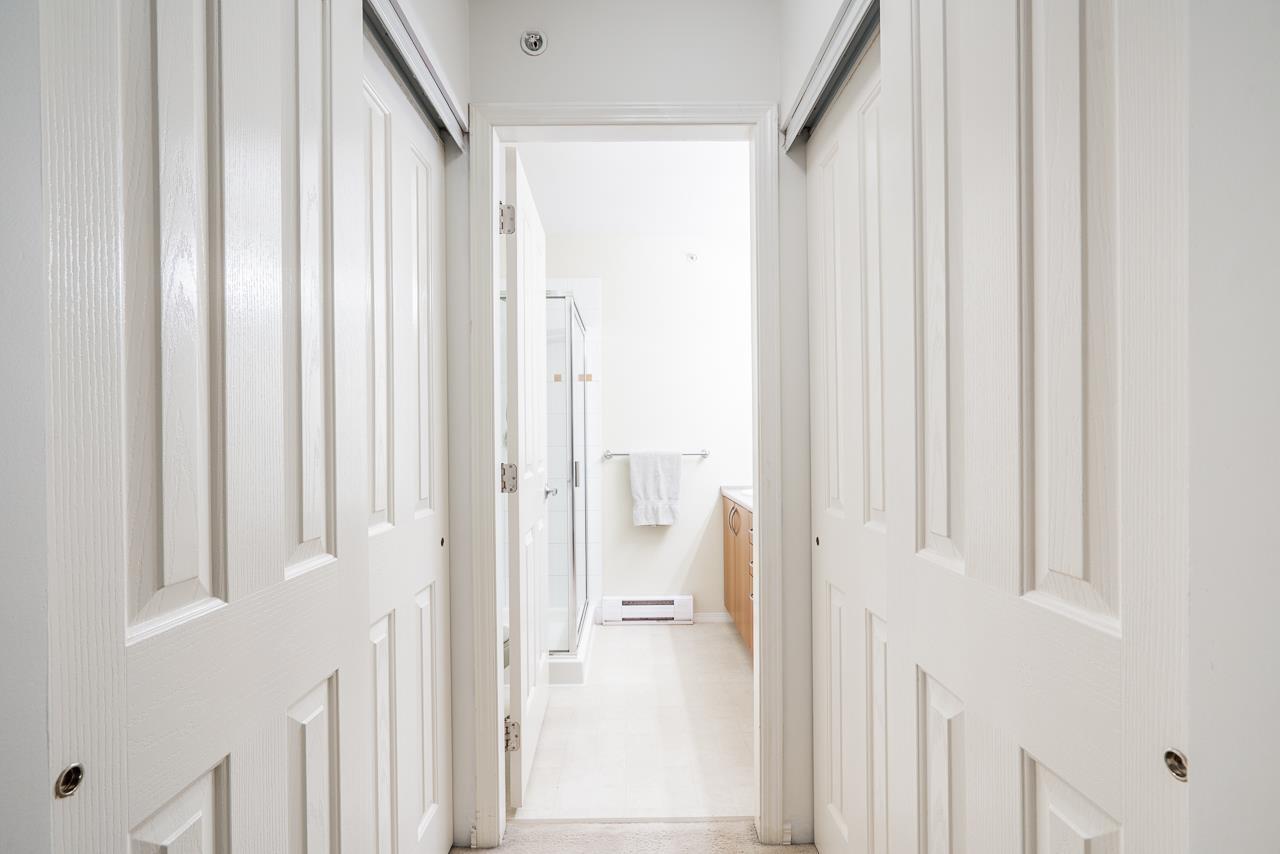 120 6747 203 Street, Langley, British Columbia  V2Y 3B5 - Photo 11 - R3111336