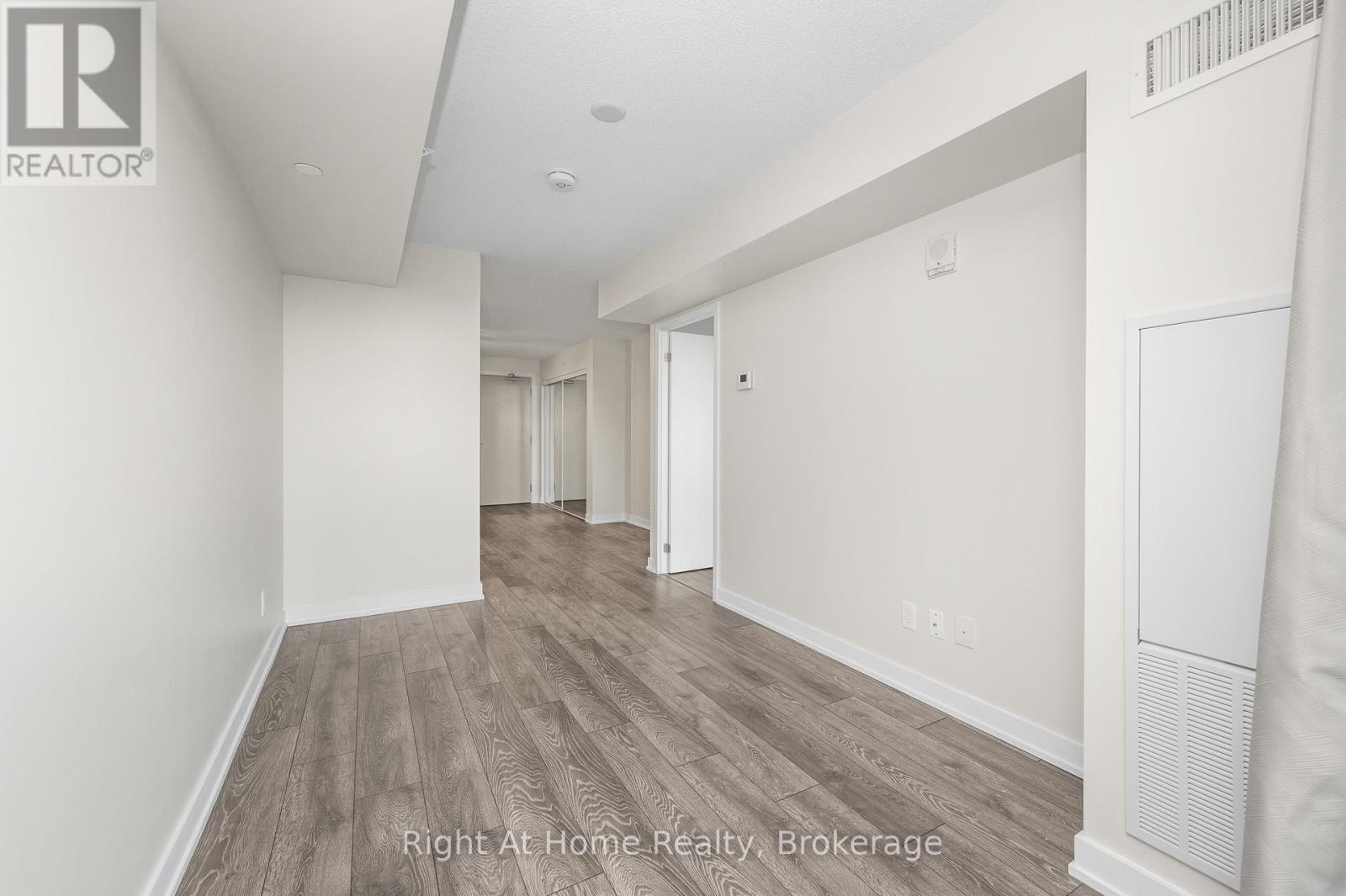 B426 - 1119 Cooke Boulevard, Burlington, Ontario  L7T 0C7 - Photo 19 - W12999658