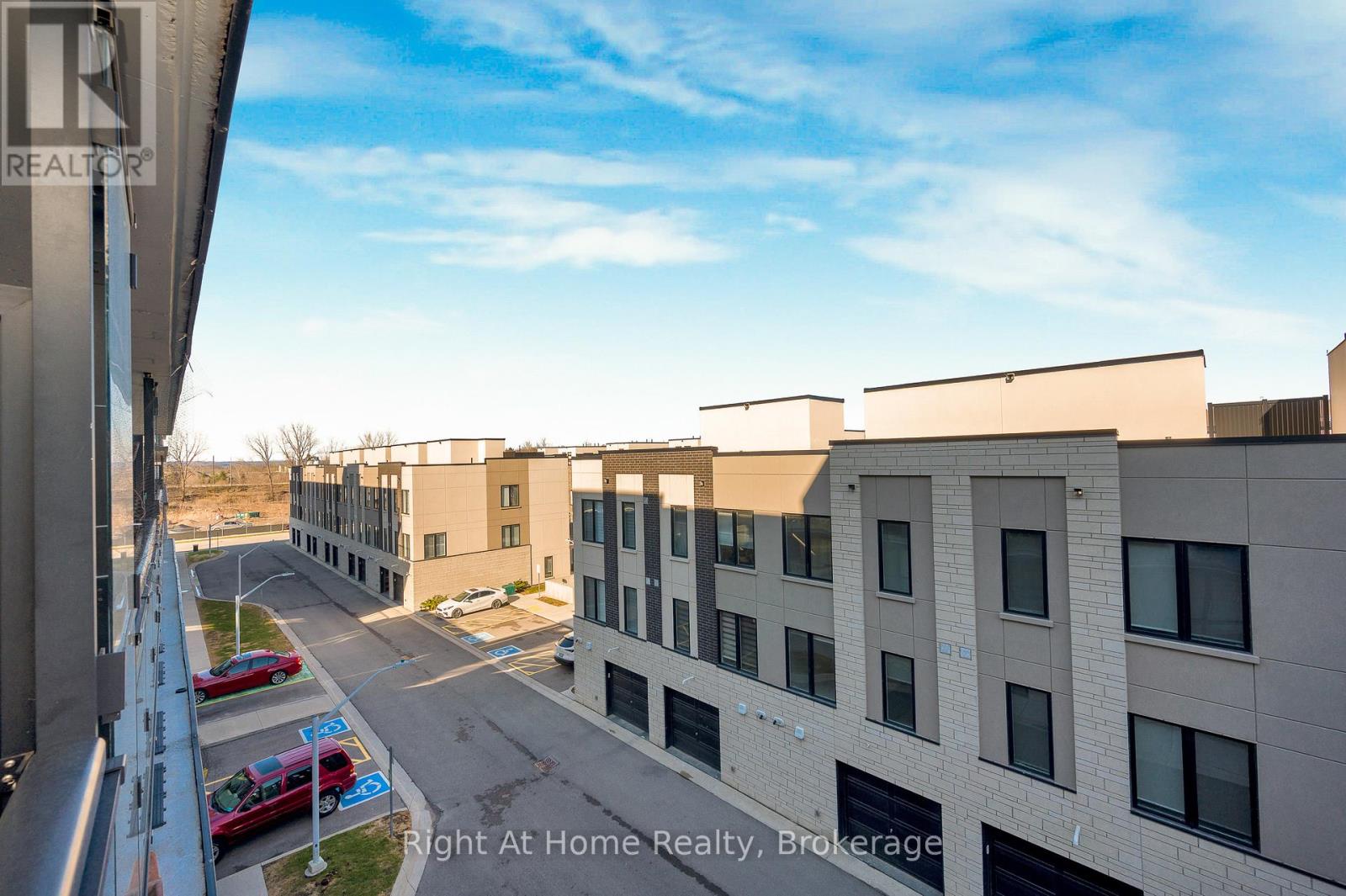 B426 - 1119 Cooke Boulevard, Burlington, Ontario  L7T 0C7 - Photo 32 - W12999658