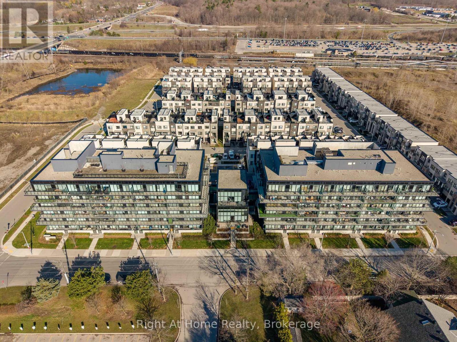 B426 - 1119 Cooke Boulevard, Burlington, Ontario  L7T 0C7 - Photo 48 - W12999658