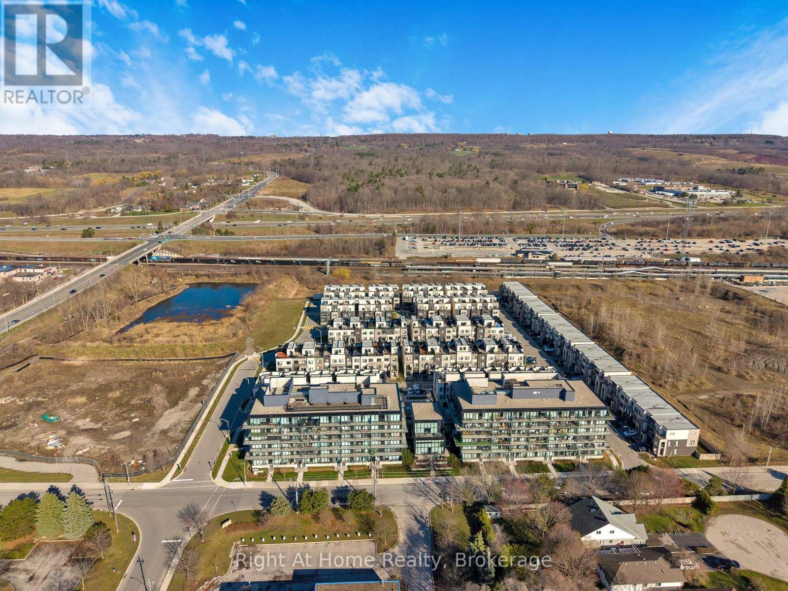 B426 - 1119 Cooke Boulevard, Burlington, Ontario  L7T 0C7 - Photo 46 - W12999658