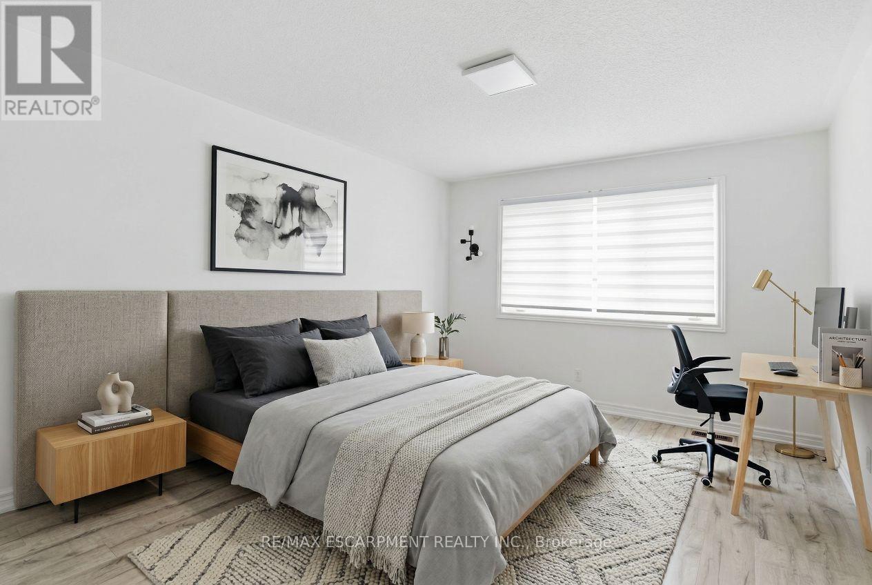 48 Harmony Way N, Thorold, Ontario  L2V 0H1 - Photo 18 - X13004314