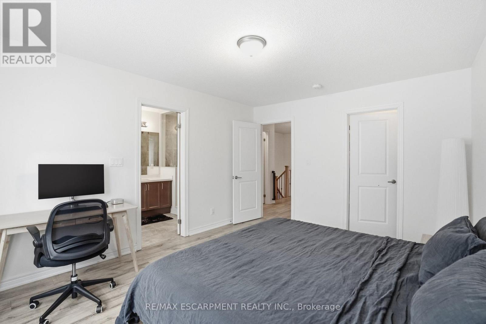 48 Harmony Way N, Thorold, Ontario  L2V 0H1 - Photo 20 - X13004314