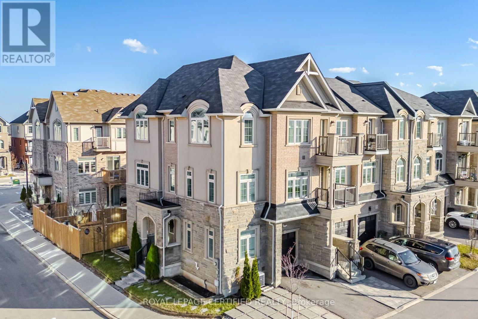 75 Borers Creek Circle, Hamilton, Ontario  L8B 1W3 - Photo 2 - X13004354