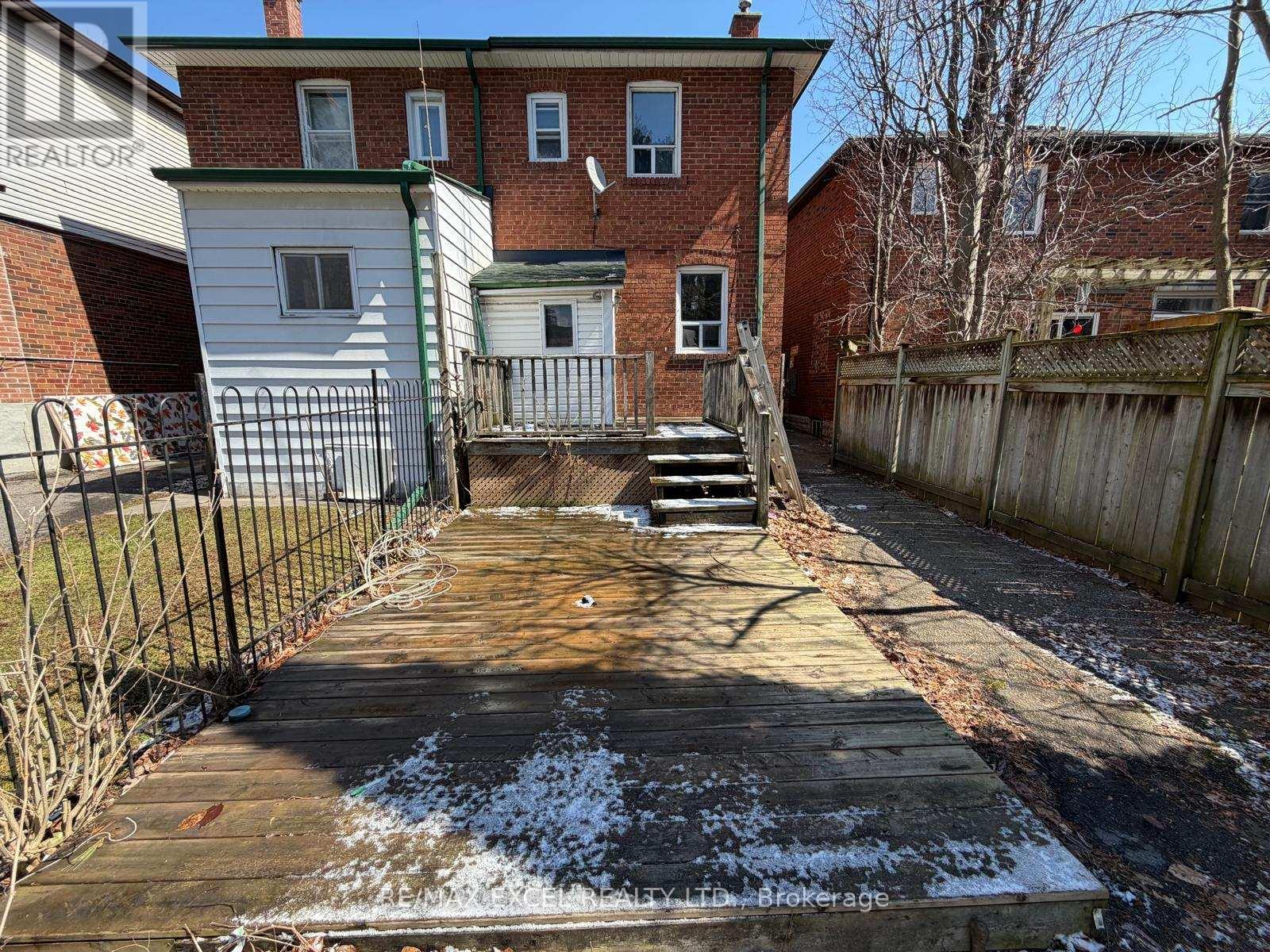 74 Banff Road, Toronto, Ontario  M4S 2V5 - Photo 13 - C12997744