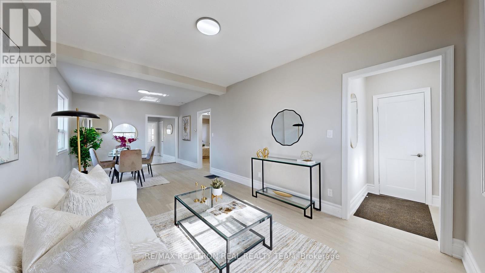 23 Marsh Road, Toronto, Ontario  M1K 1Y6 - Photo 6 - E13003778