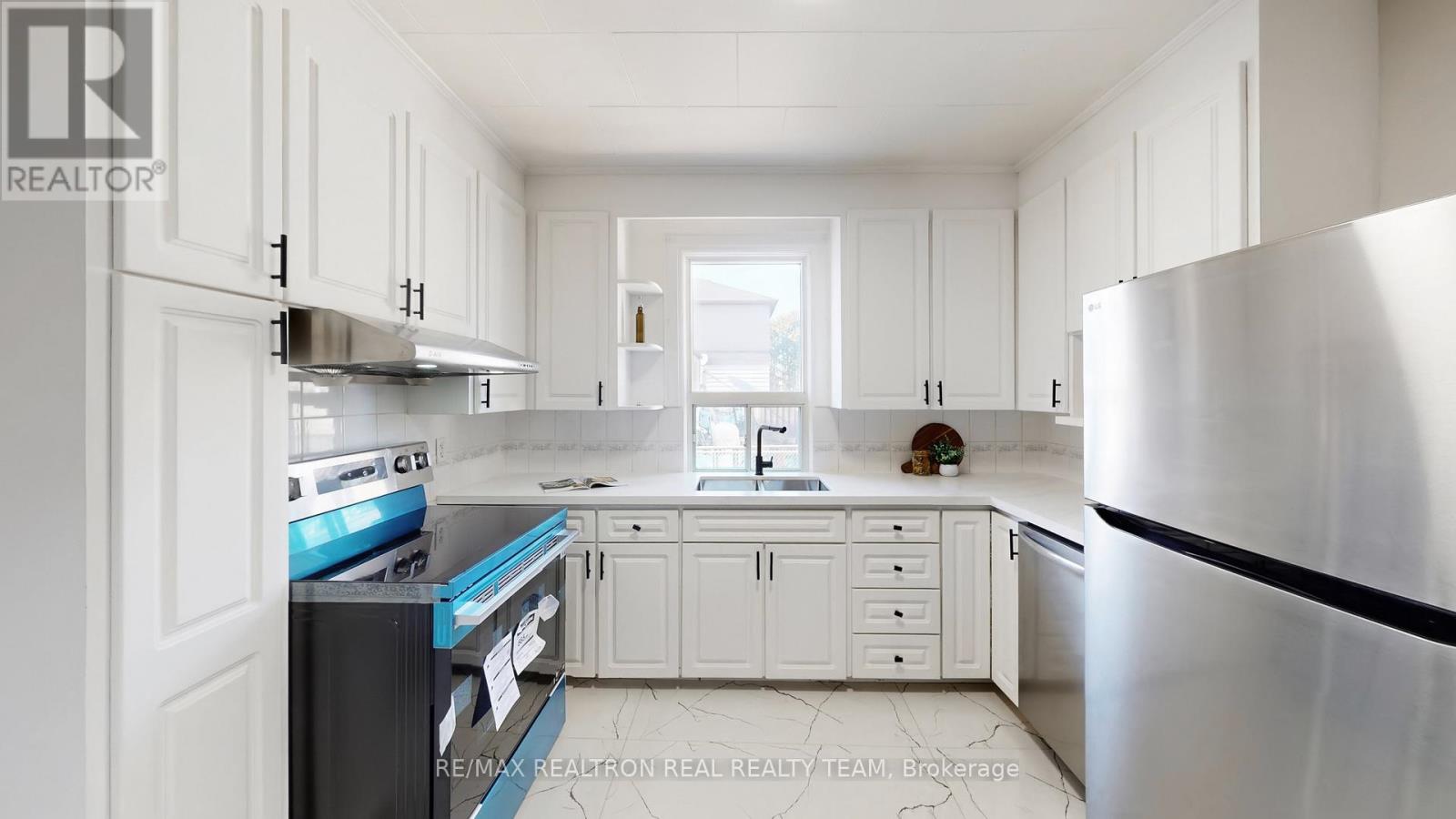 23 Marsh Road, Toronto, Ontario  M1K 1Y6 - Photo 9 - E13003778