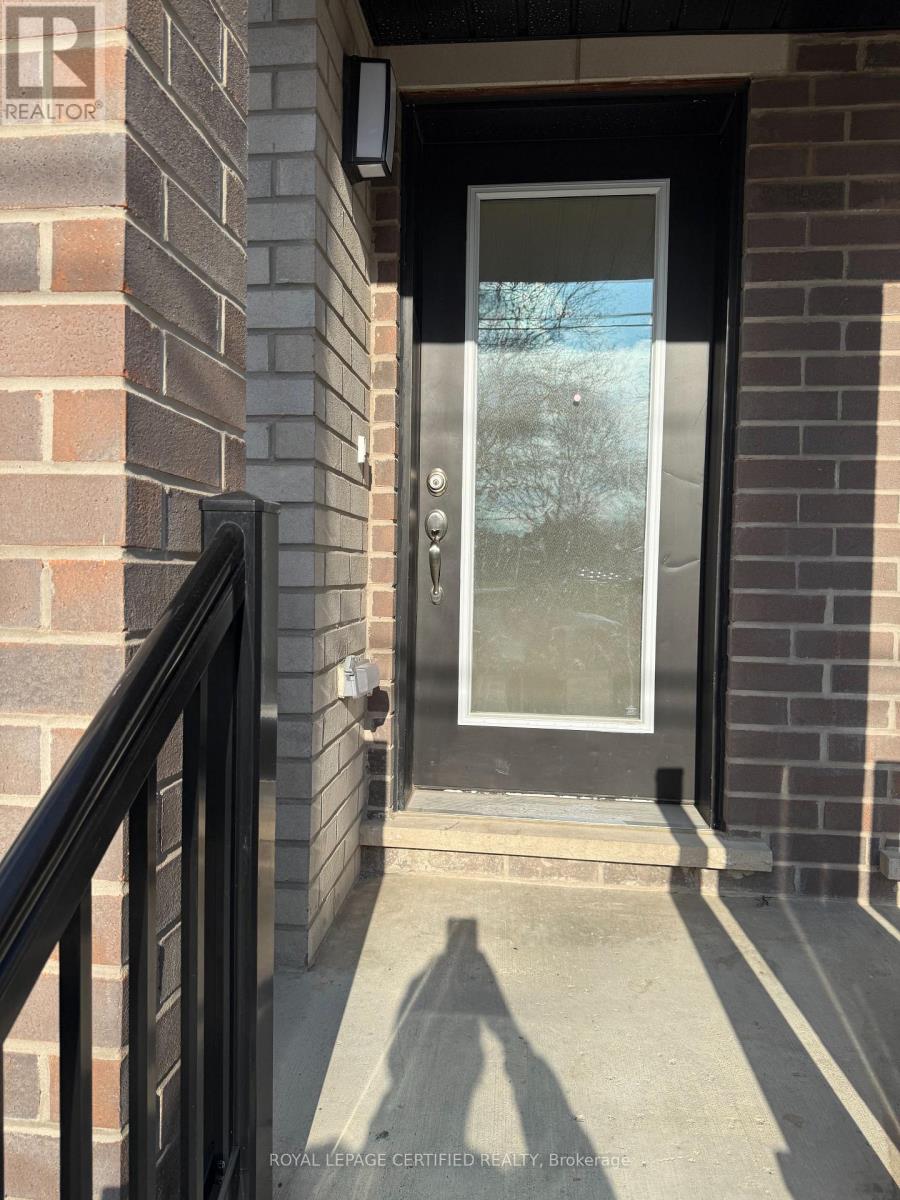 404 - 585 Colborne Street E, Brantford, Ontario  N3S 0K4 - Photo 2 - X13003522