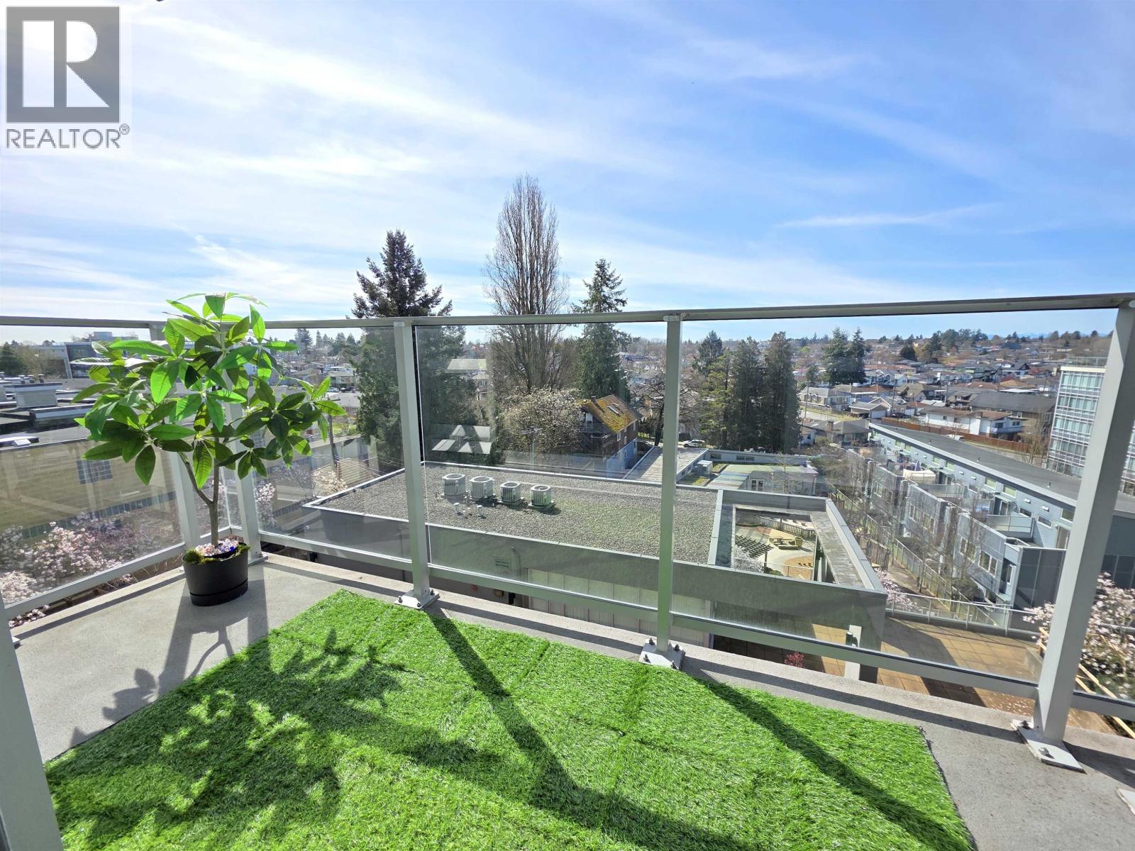 719 4818 Eldorado Mews, Vancouver, British Columbia  V5R 0B3 - Photo 2 - R3105945
