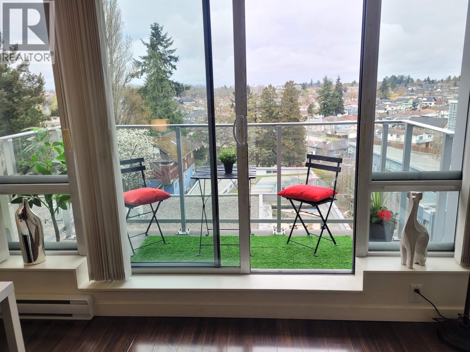 719 4818 Eldorado Mews, Vancouver, British Columbia  V5R 0B3 - Photo 6 - R3105945