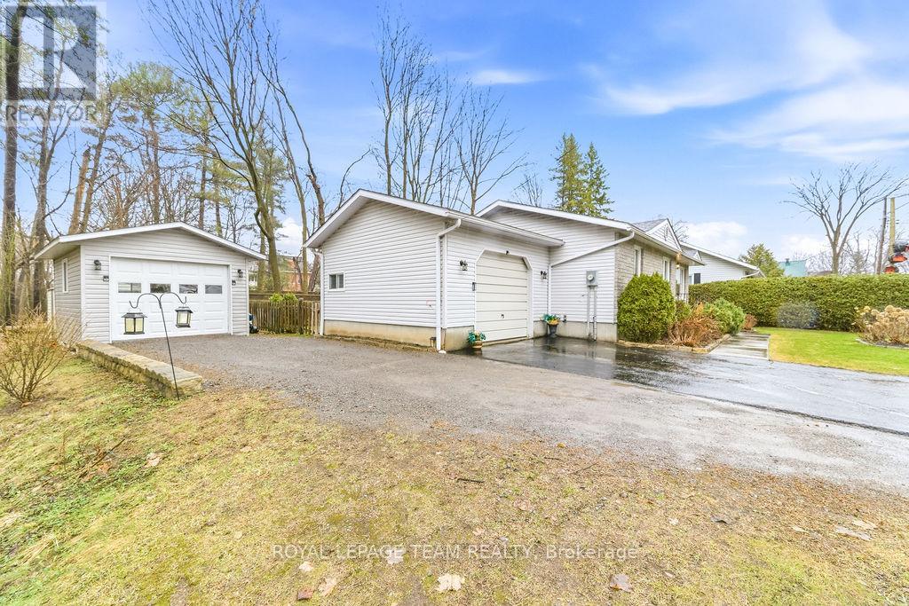 40 Pine Avenue, Renfrew, Ontario  K7V 2P7 - Photo 32 - X13003844