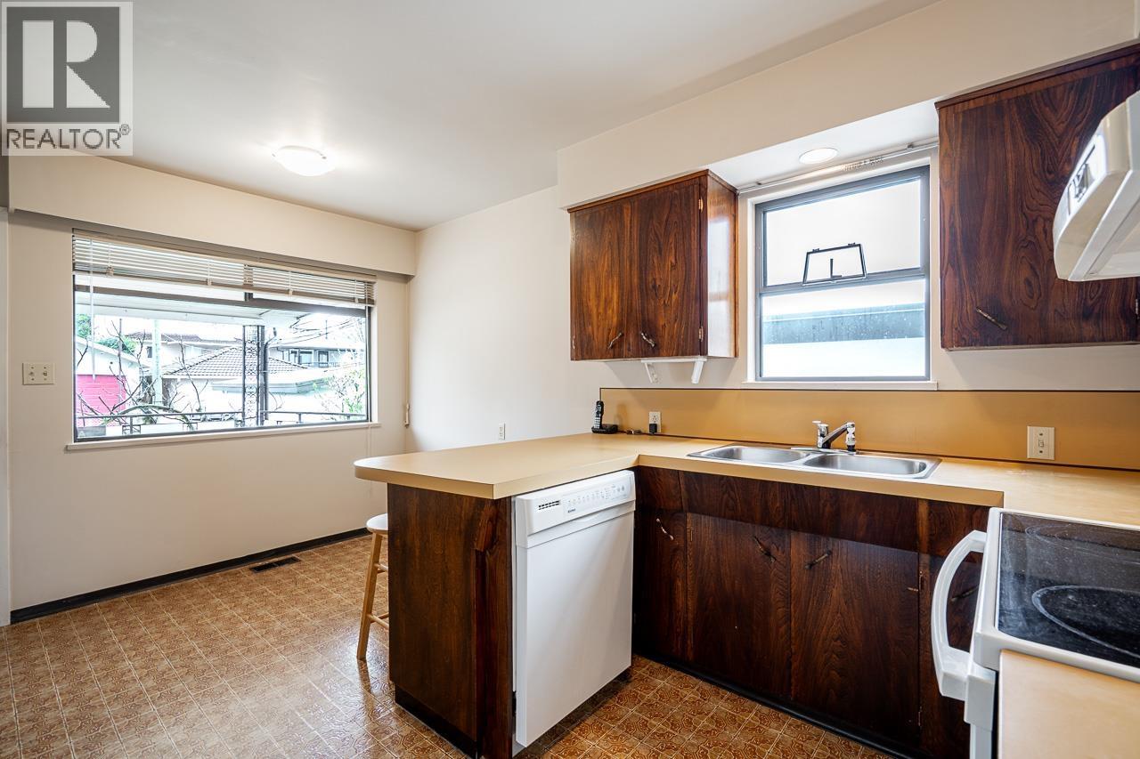 2976 E 15th Avenue, Vancouver, British Columbia V5M 2K6 - Photo 6 - R3111975